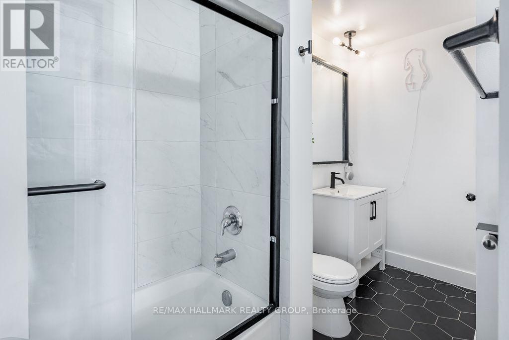 906 - 383 Cumberland Street, Ottawa, Ontario  K1N 1J7 - Photo 25 - X12411070