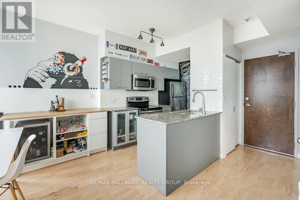 906 - 383 Cumberland Street, Ottawa, Ontario  K1N 1J7 - Photo 4 - X12411070