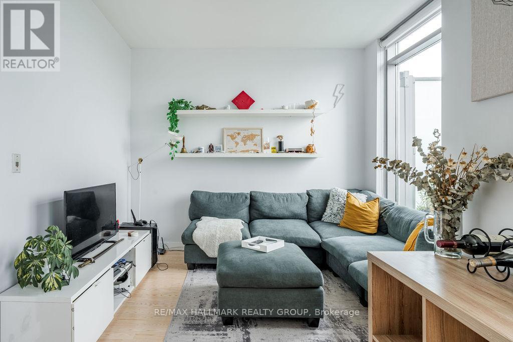 906 - 383 Cumberland Street, Ottawa, Ontario  K1N 1J7 - Photo 9 - X12411070