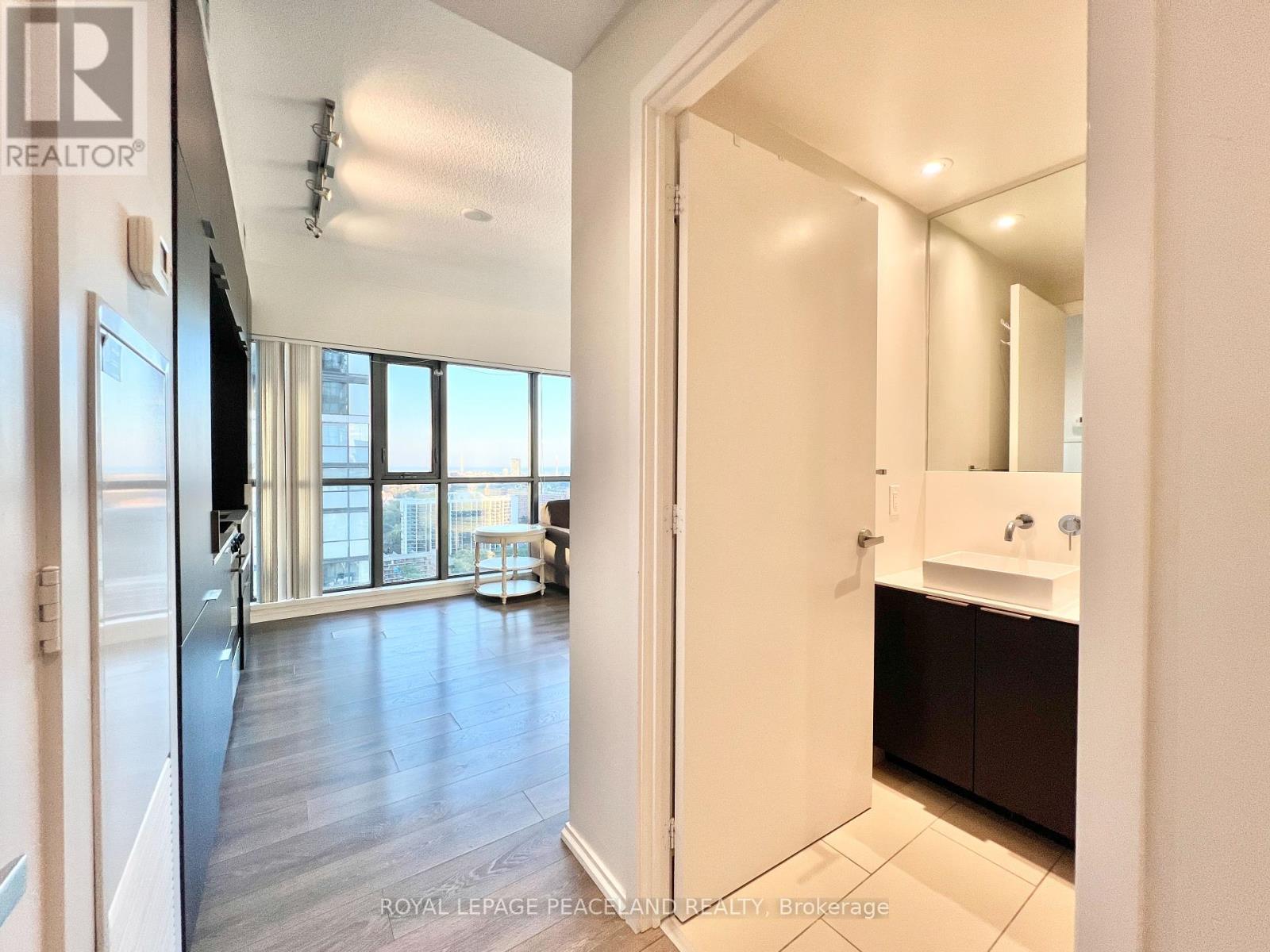 2305 - 159 Dundas Street E, Toronto, Ontario  M5B 0A9 - Photo 5 - C12411071
