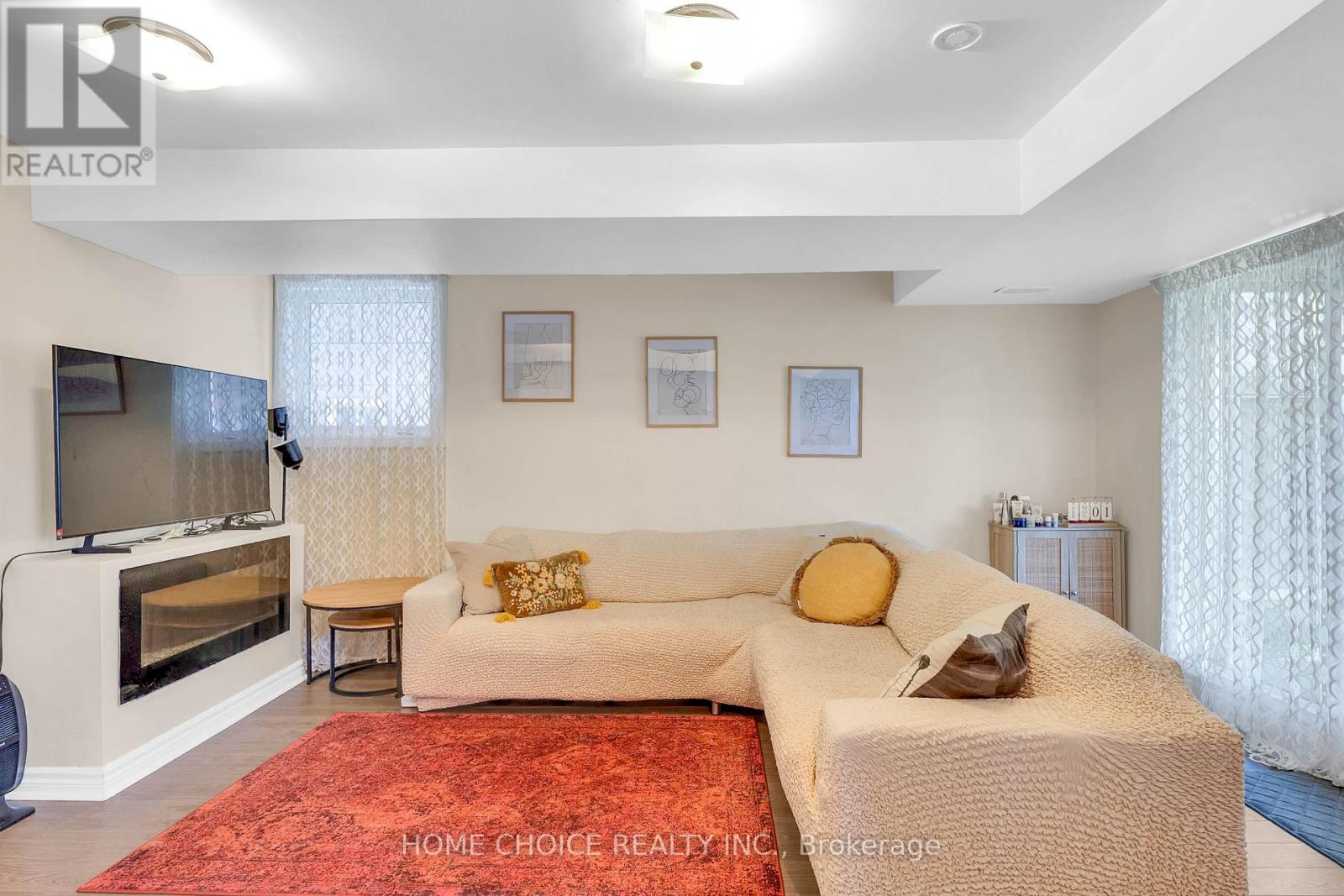 328 Rita's Avenue N, Newmarket, Ontario  L3X 2N2 - Photo 41 - N12411065