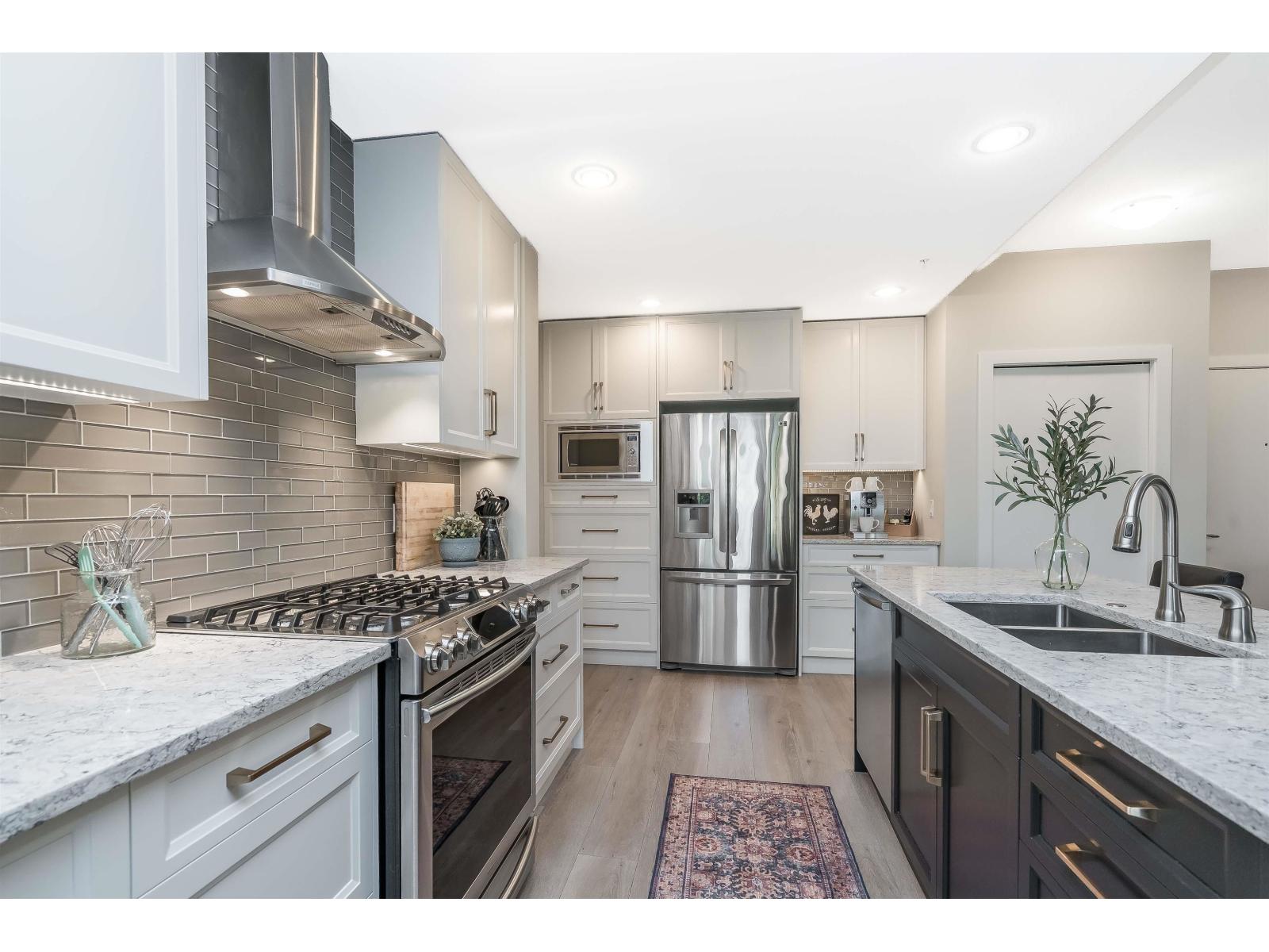 208 16477 64 Avenue, Surrey, British Columbia  V3S 6V7 - Photo 8 - R3048155