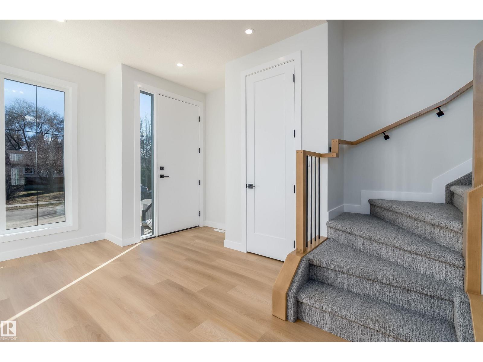 9540 148 St Nw, Edmonton, Alberta  T5N 3E4 - Photo 2 - E4458258