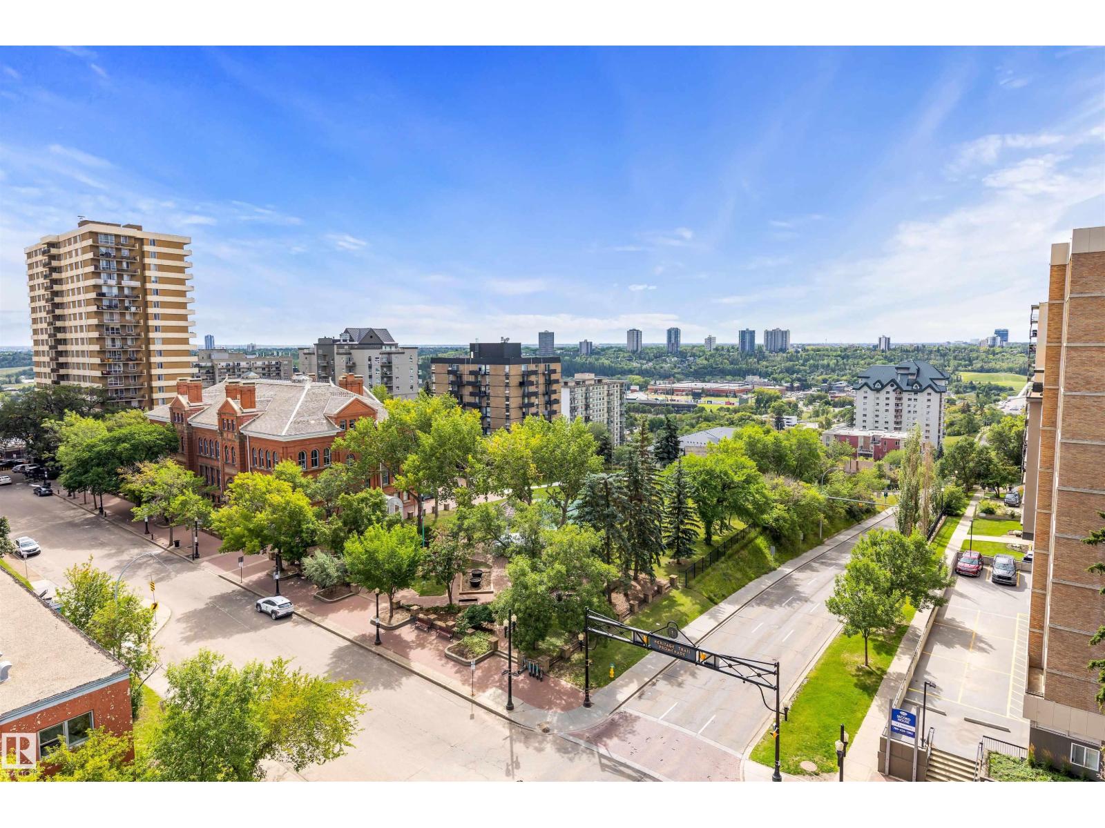 #901 10504 99 AV NW, Edmonton, Alberta