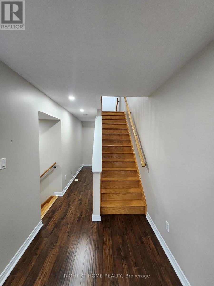 60 New Pines Trail New Pines Trail, Brampton, Ontario  L6Z 0B4 - Photo 22 - W12411055