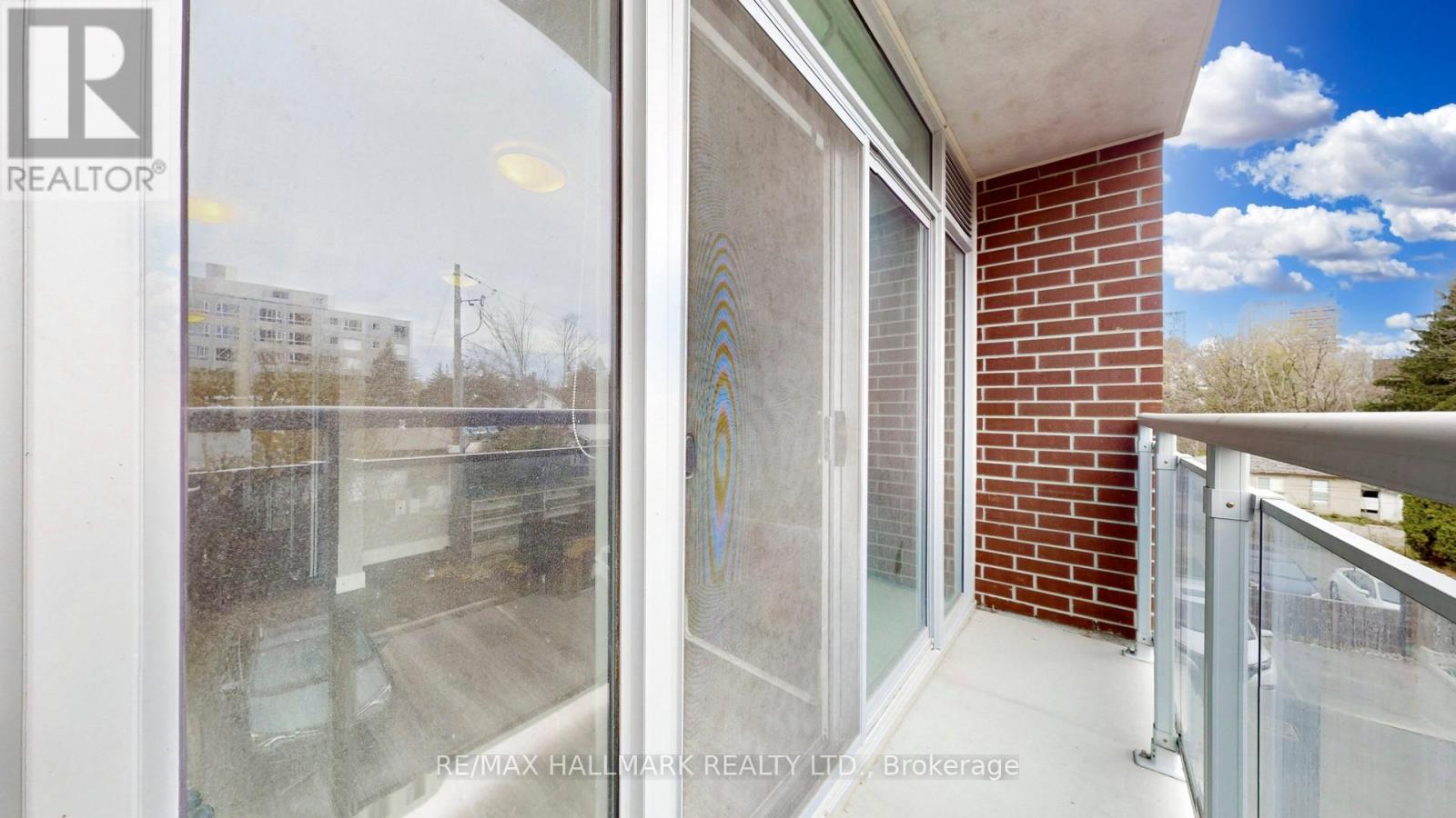 207 - 308 Lester Street, Waterloo, Ontario  N2L 3W6 - Photo 12 - X12411069
