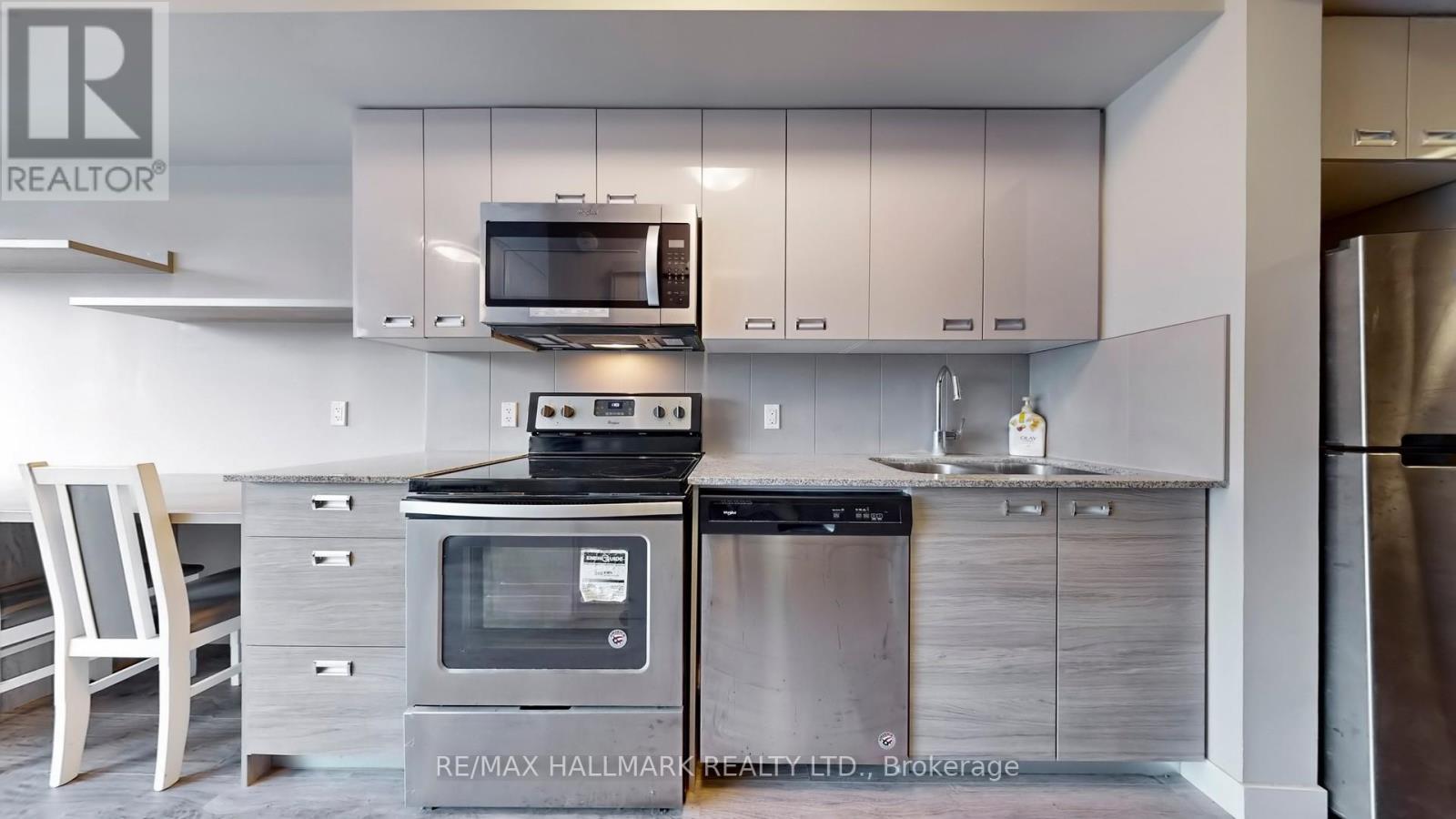 207 - 308 Lester Street, Waterloo, Ontario  N2L 3W6 - Photo 5 - X12411069