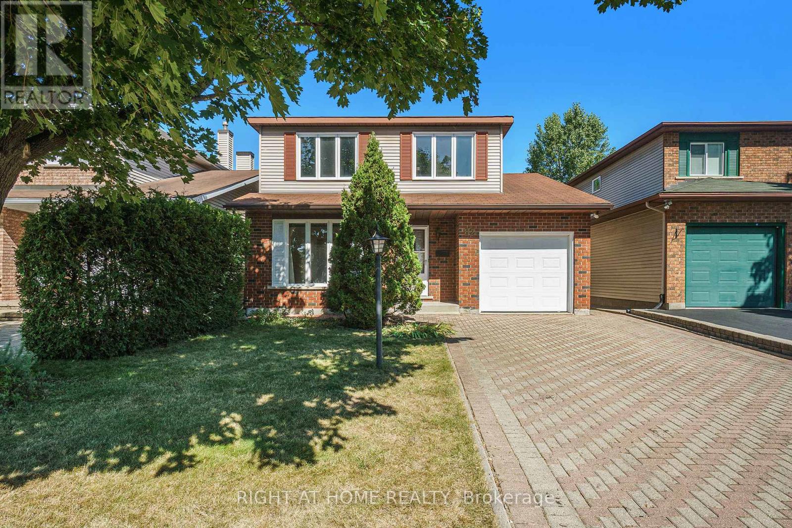 82 NESTOW DRIVE, ottawa, Ontario
