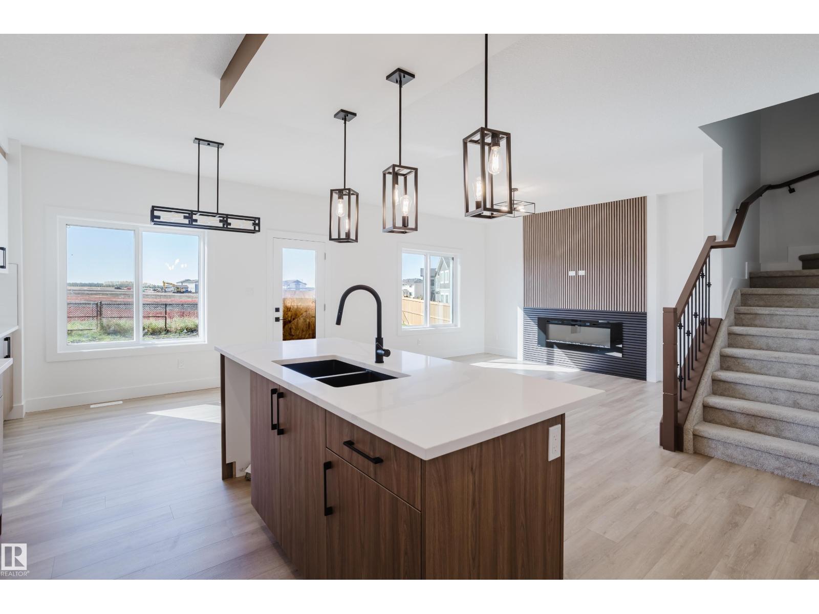 373 Bluff Cv, Leduc, Alberta  T9E 1M9 - Photo 10 - E4458260