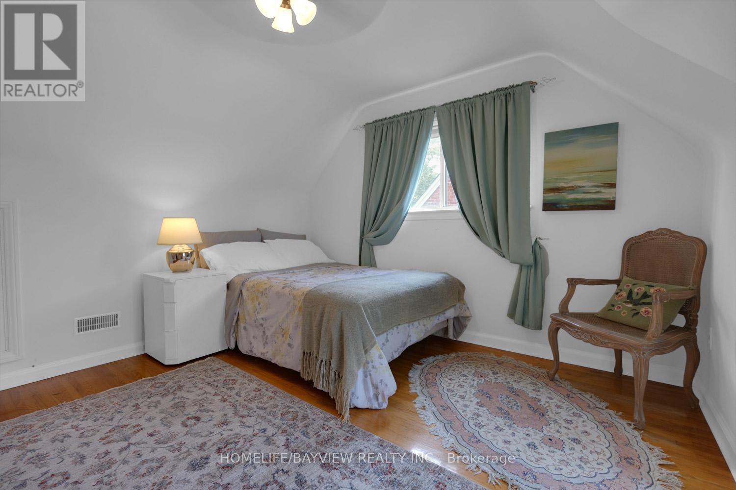 320 Senlac Road, Toronto, Ontario  M2R 1R1 - Photo 11 - C12411084