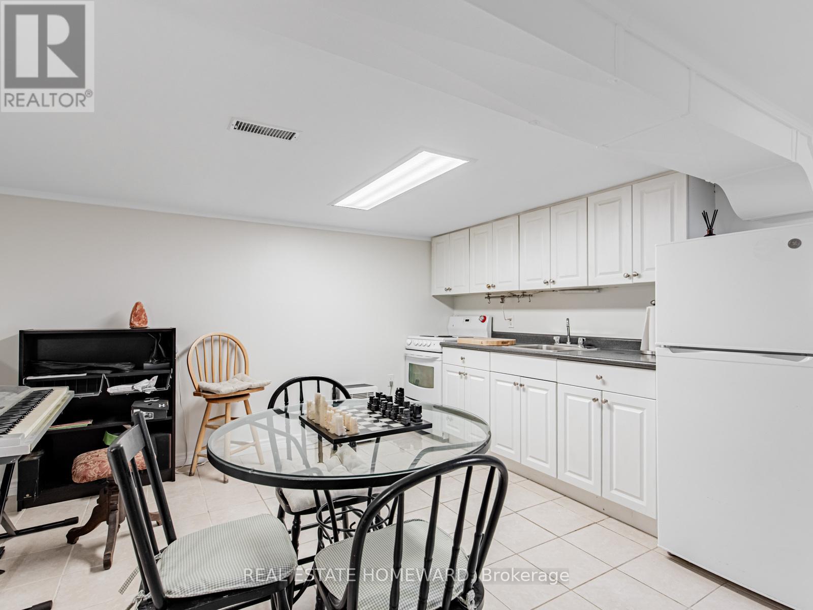 87 Harcourt Avenue, Toronto (Blake-Jones), Ontario  M4J 1J3 - Photo 34 - E12411094