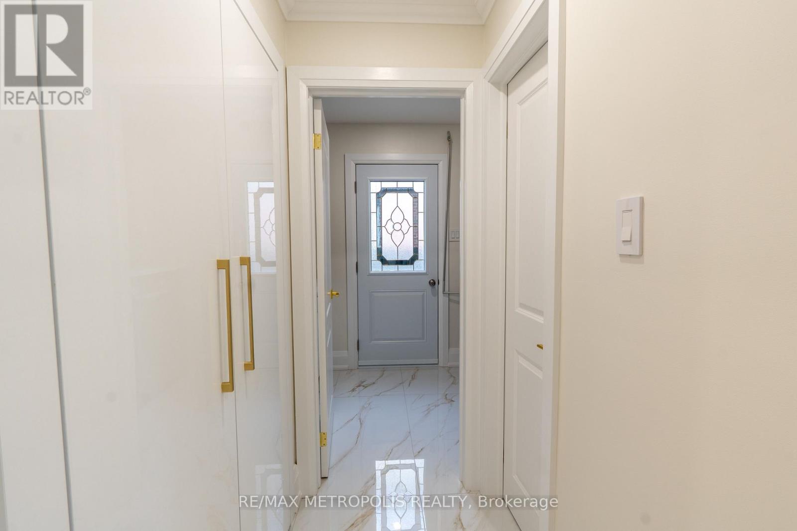 48 Knockbolt Crescent, Toronto, Ontario  M1S 2P6 - Photo 11 - E12411104