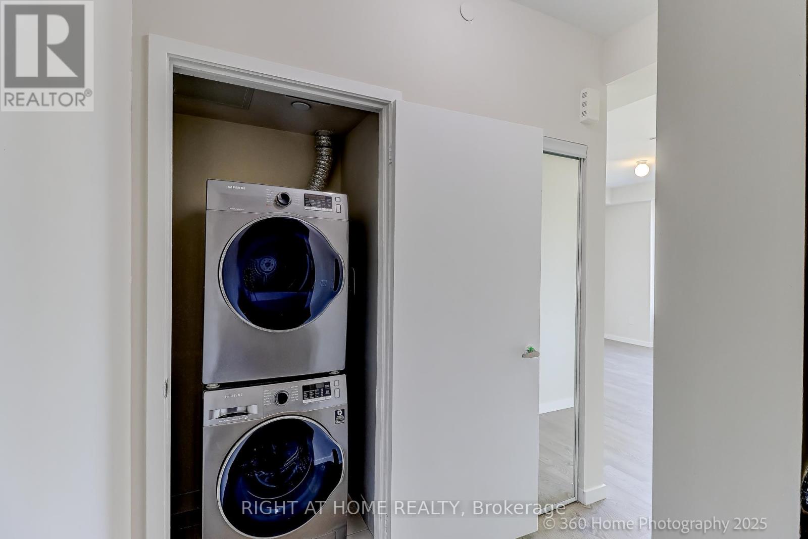 28 - 200 Alex Gardner Circle, Aurora, Ontario  L4G 3G5 - Photo 12 - N12411081