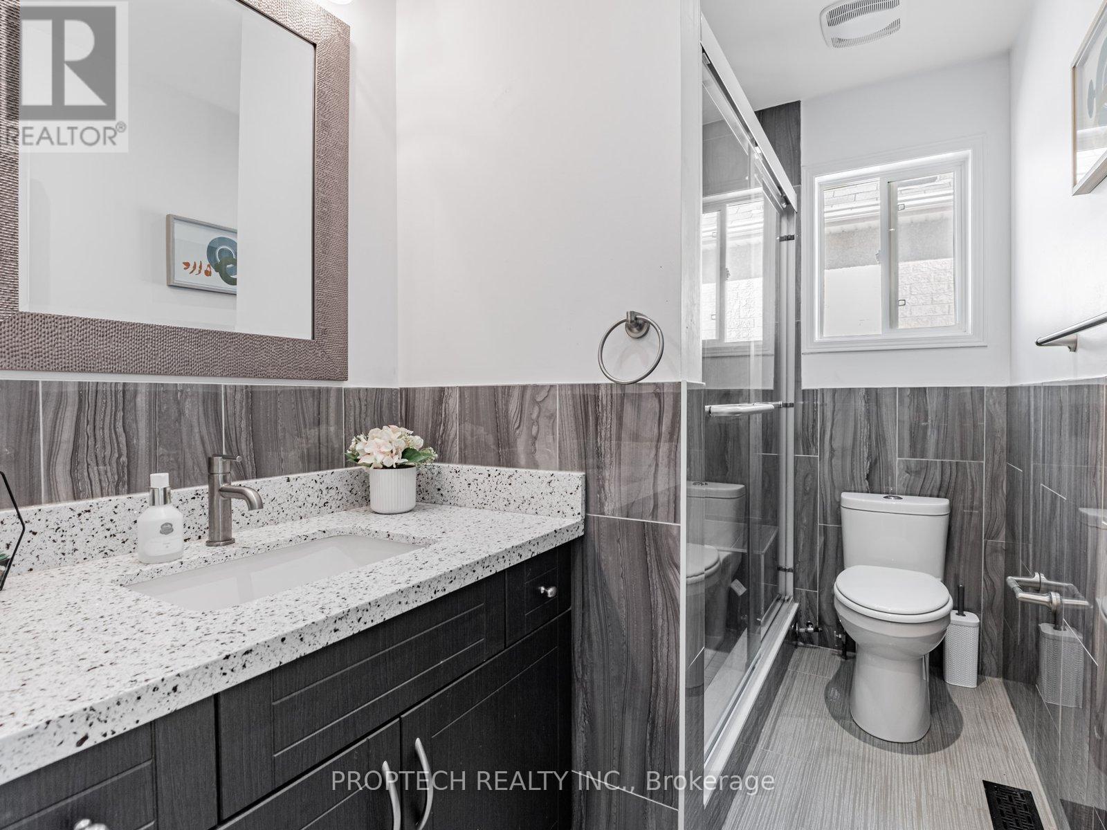 16 Colchester Street, Markham, Ontario  L6B 1K4 - Photo 17 - N12411090