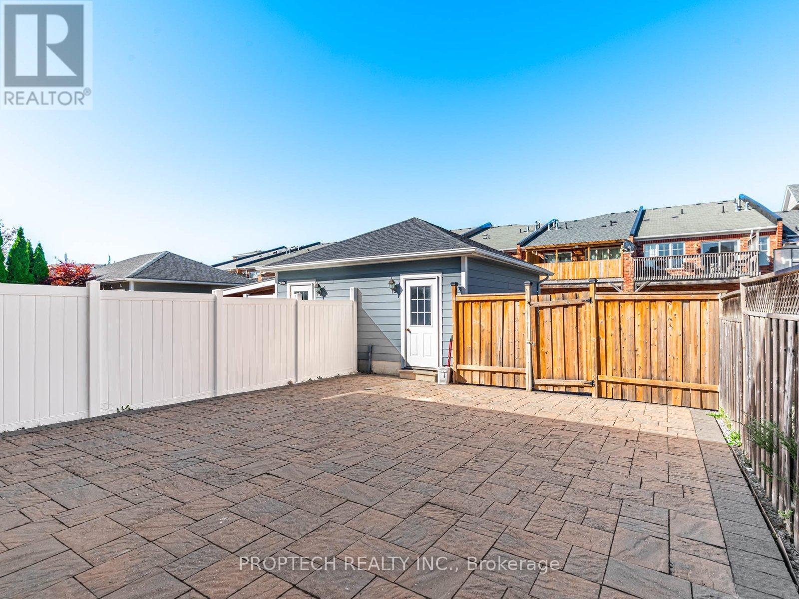 16 Colchester Street, Markham, Ontario  L6B 1K4 - Photo 21 - N12411090