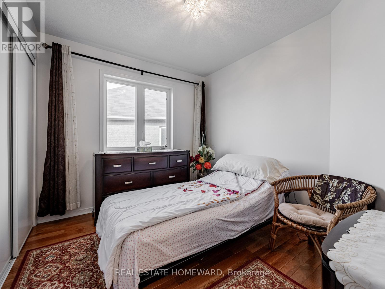 58 Coleluke Lane, Markham, Ontario  L3S 0B7 - Photo 19 - N12411099