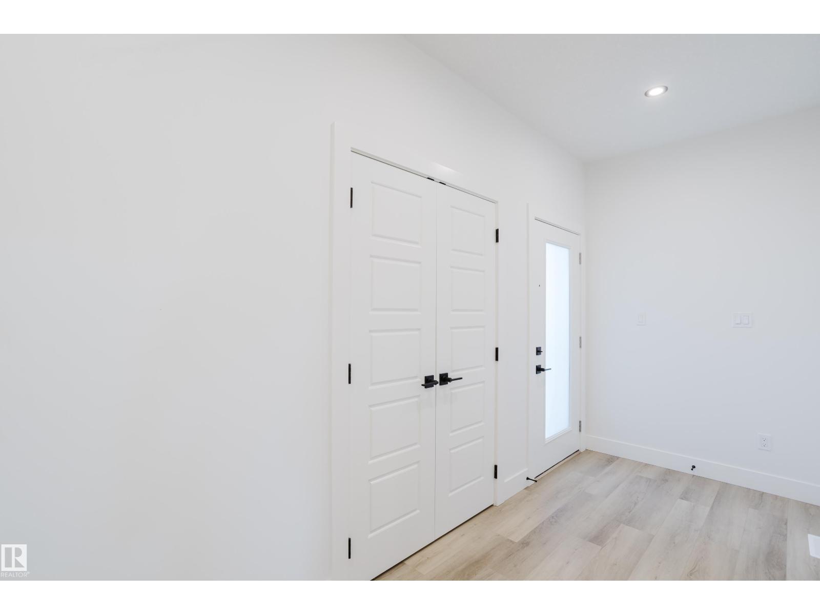 371 Bluff Cv, Leduc, Alberta  T9E 1M9 - Photo 3 - E4458262