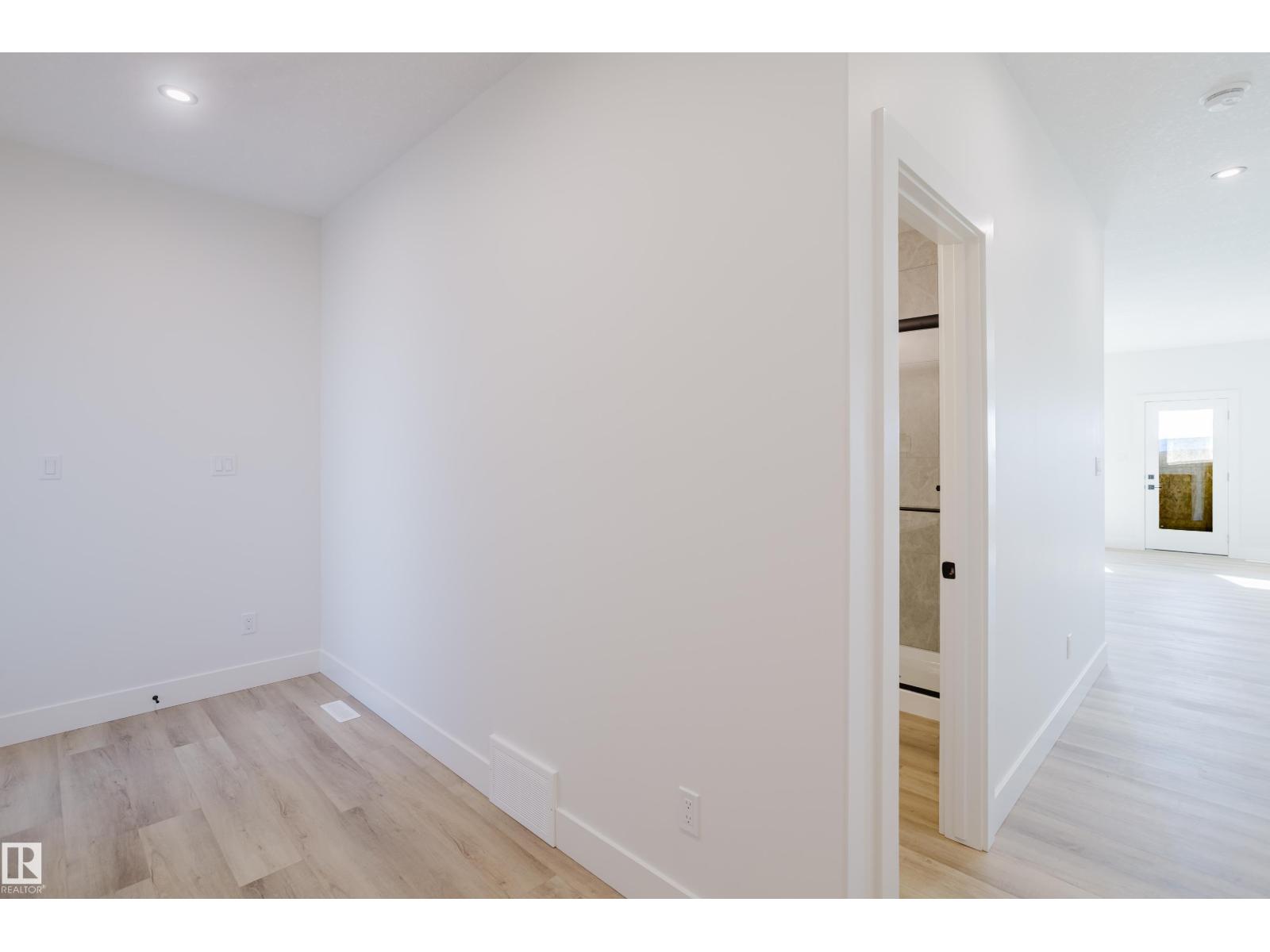 371 Bluff Cv, Leduc, Alberta  T9E 1M9 - Photo 5 - E4458262