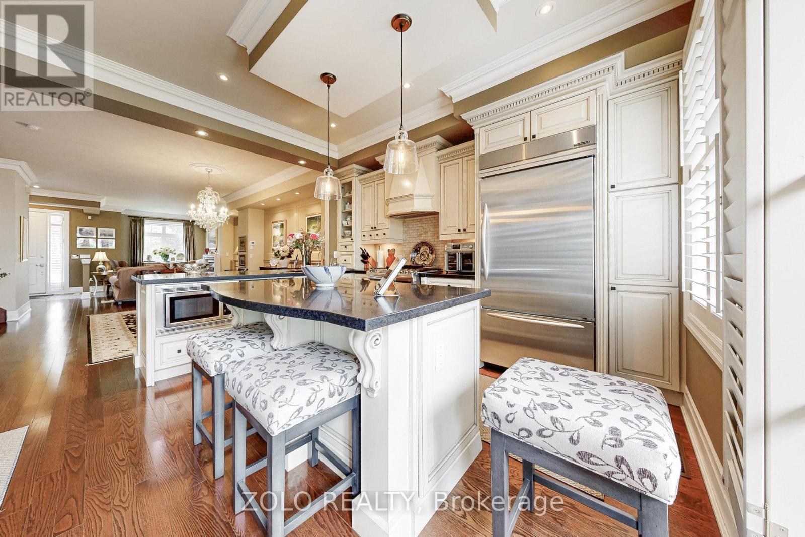 2372 Marine Drive, Oakville, Ontario  L6L 1C4 - Photo 13 - W12411083