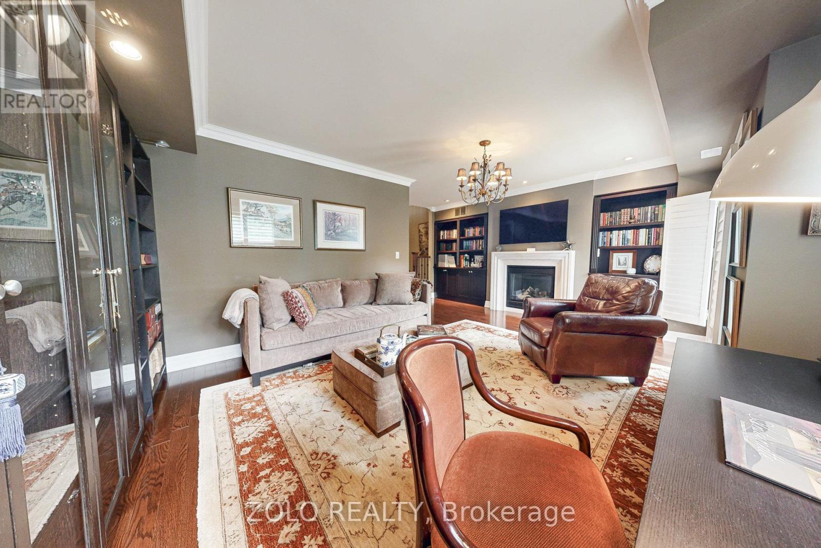 2372 Marine Drive, Oakville, Ontario  L6L 1C4 - Photo 31 - W12411083