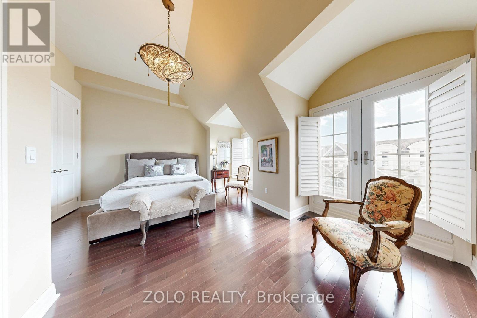 2372 Marine Drive, Oakville, Ontario  L6L 1C4 - Photo 33 - W12411083