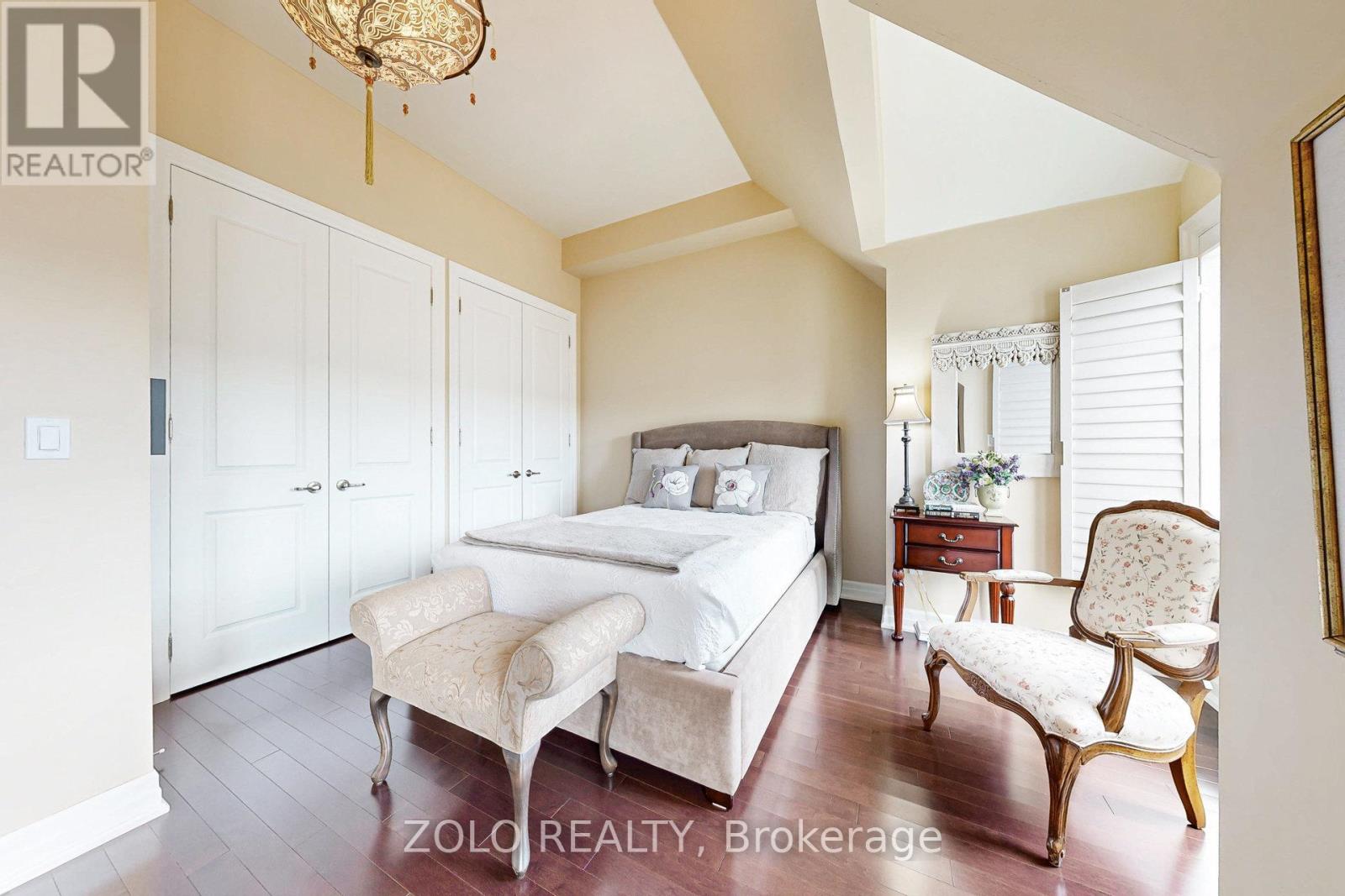 2372 Marine Drive, Oakville, Ontario  L6L 1C4 - Photo 34 - W12411083