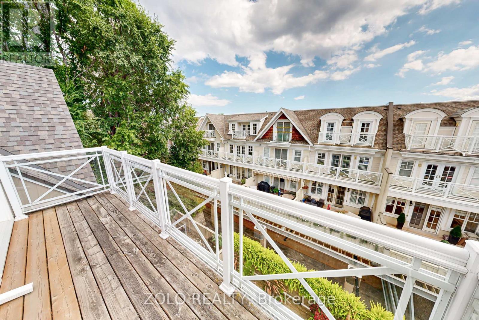 2372 Marine Drive, Oakville, Ontario  L6L 1C4 - Photo 37 - W12411083