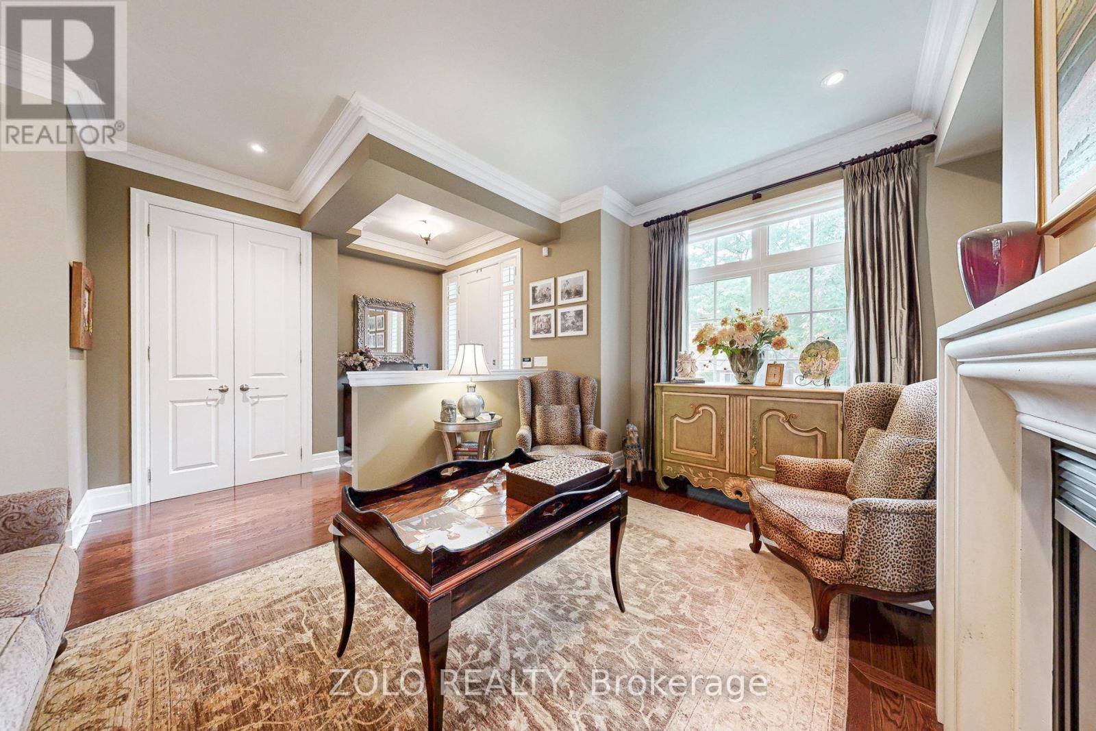2372 Marine Drive, Oakville, Ontario  L6L 1C4 - Photo 6 - W12411083