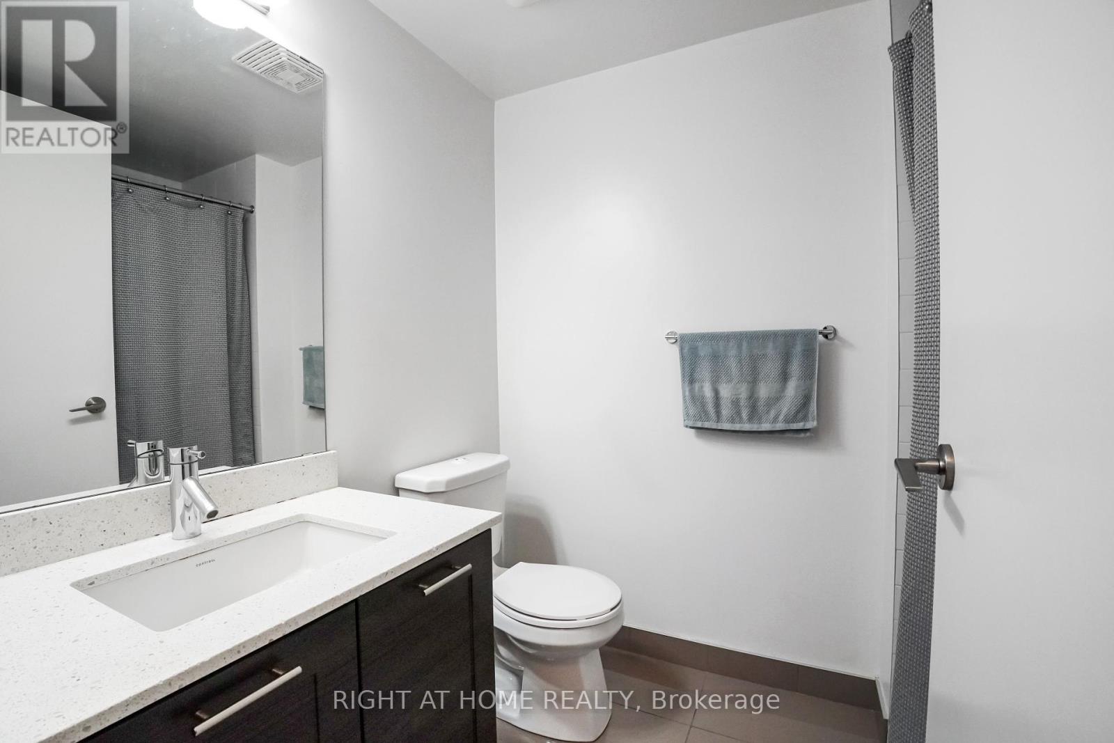 3106 - 2220 Lakeshore Boulevard W, Toronto, Ontario  M8V 0C1 - Photo 14 - W12411107