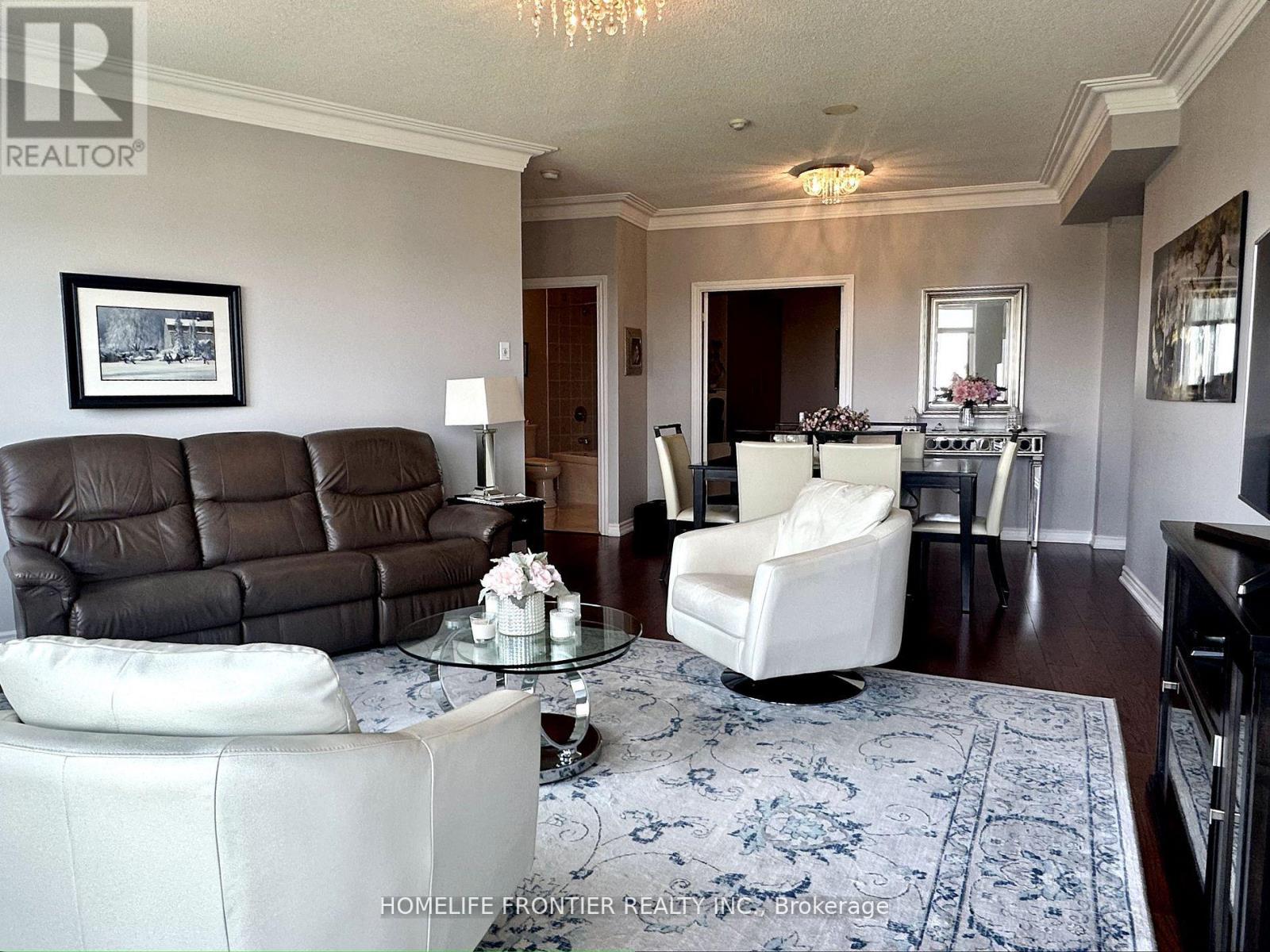 903 - 1135 Royal York Road, Toronto, Ontario  M9A 0C3 - Photo 3 - W12411110