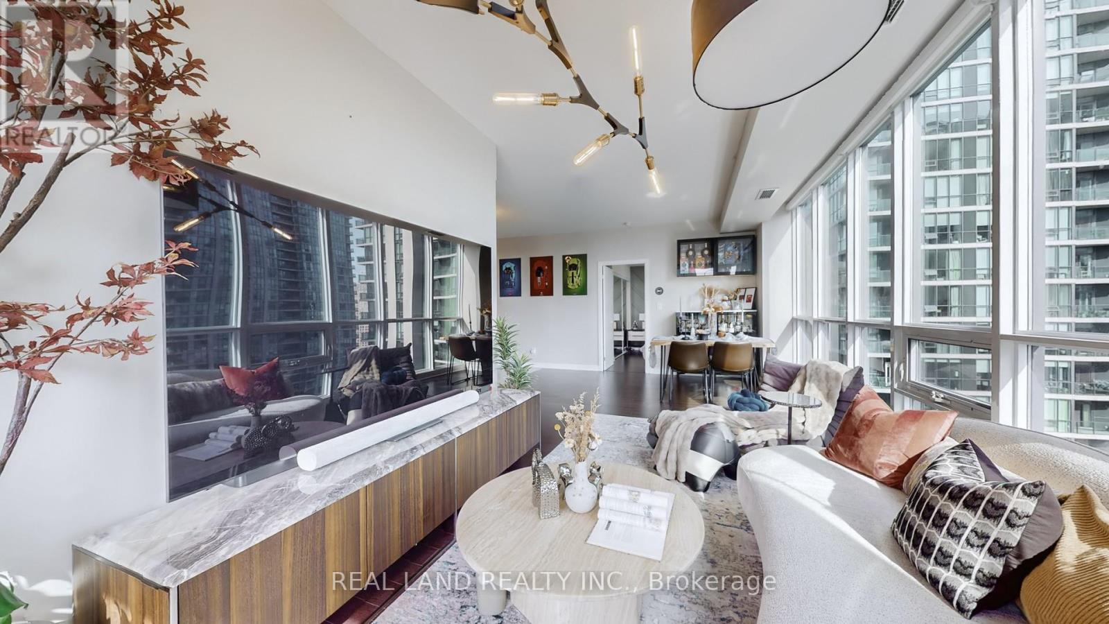 1908 - 33 Bay Street, Toronto, Ontario  M5J 2Z3 - Photo 10 - C12411134