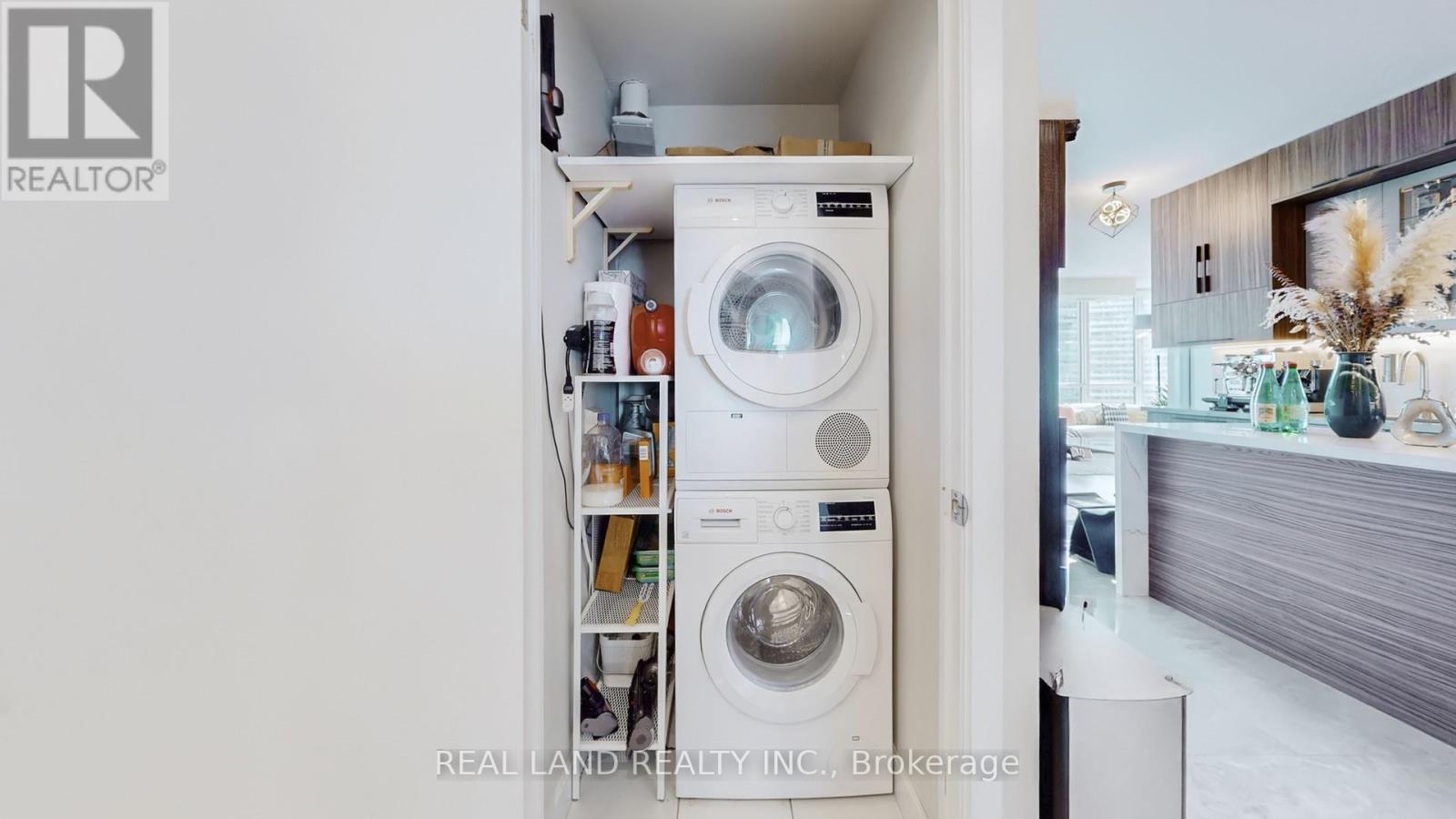 1908 - 33 Bay Street, Toronto, Ontario  M5J 2Z3 - Photo 34 - C12411134