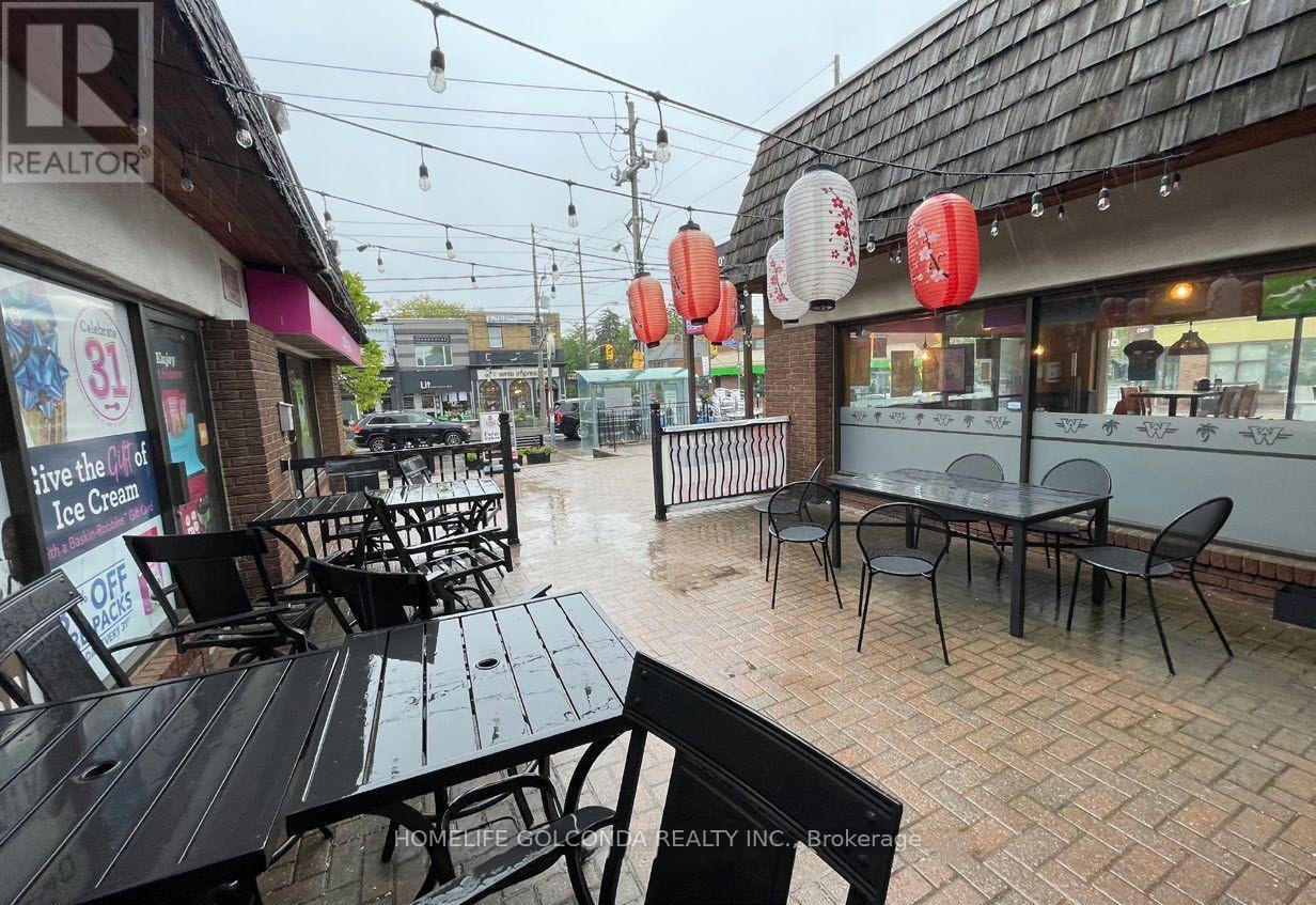 1528 Bayview Avenue, Toronto (Leaside), Ontario  M4G 3B6 - Photo 8 - C12411135