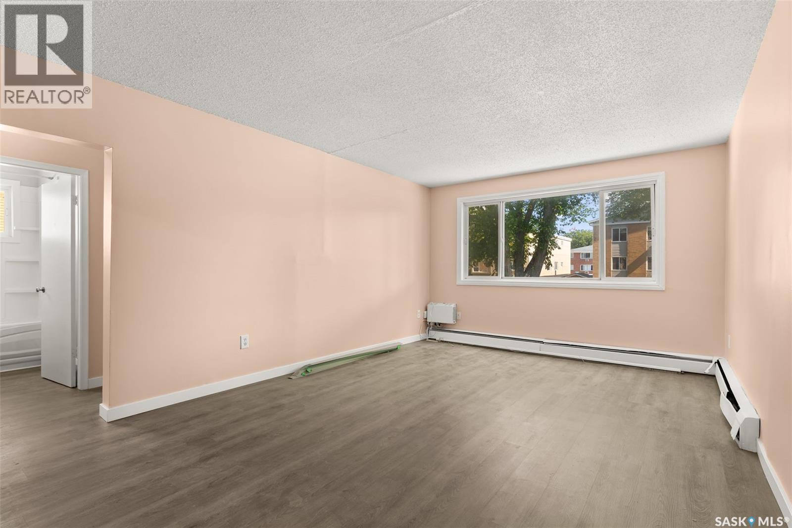 3860 Retallack Street, Regina, Saskatchewan  S4S 3B8 - Photo 5 - SK018724