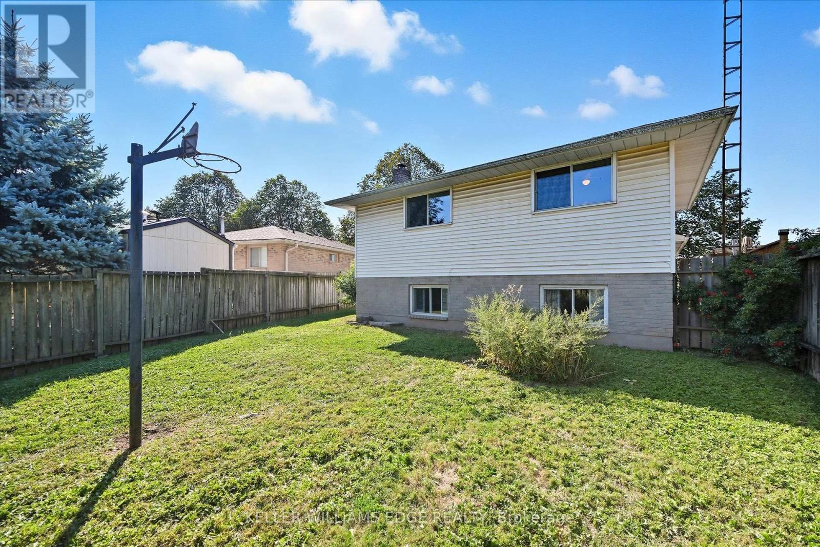 6346 Charnwood Avenue, Niagara Falls, Ontario  L2H 2K7 - Photo 22 - X12411124