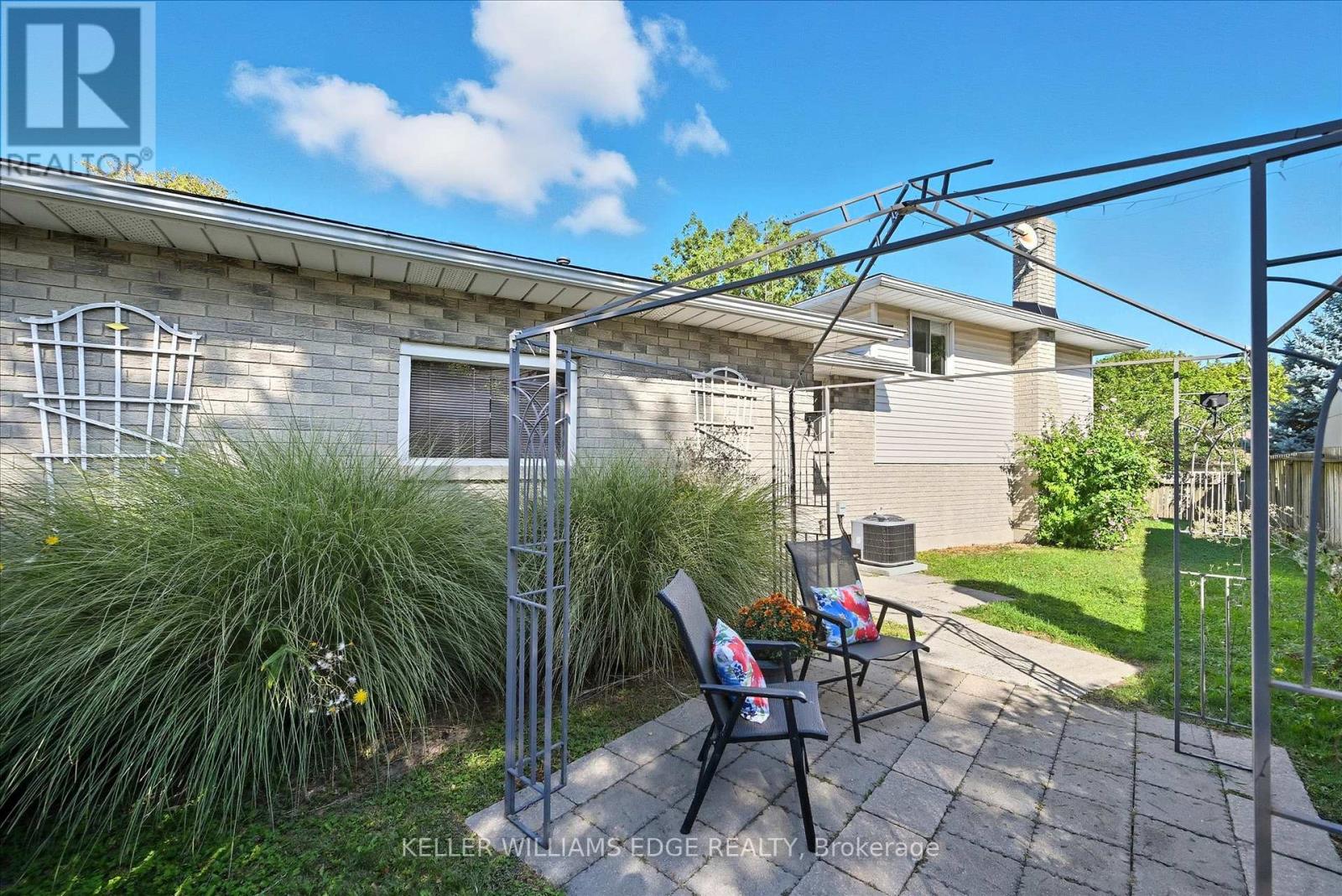 6346 Charnwood Avenue, Niagara Falls, Ontario  L2H 2K7 - Photo 3 - X12411124
