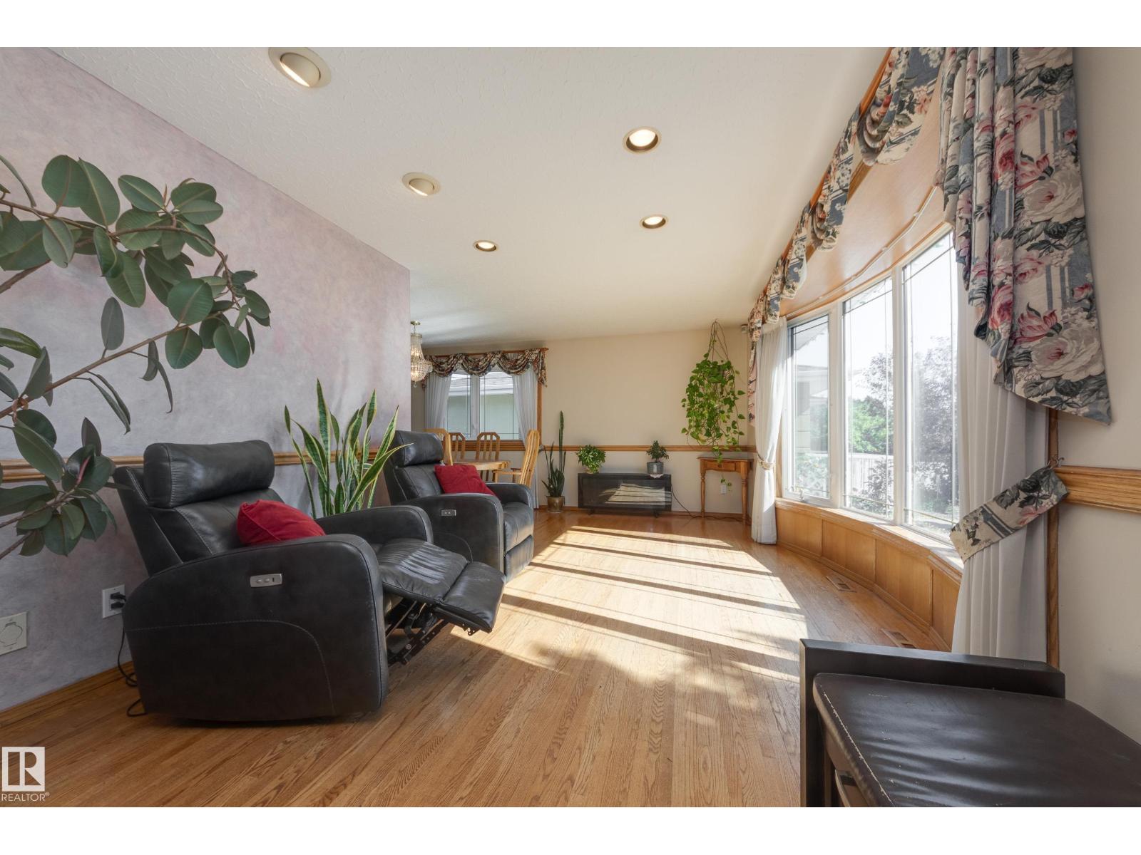 7512 129a Av Nw Nw, Edmonton, Alberta  T5C 1W9 - Photo 5 - E4458261