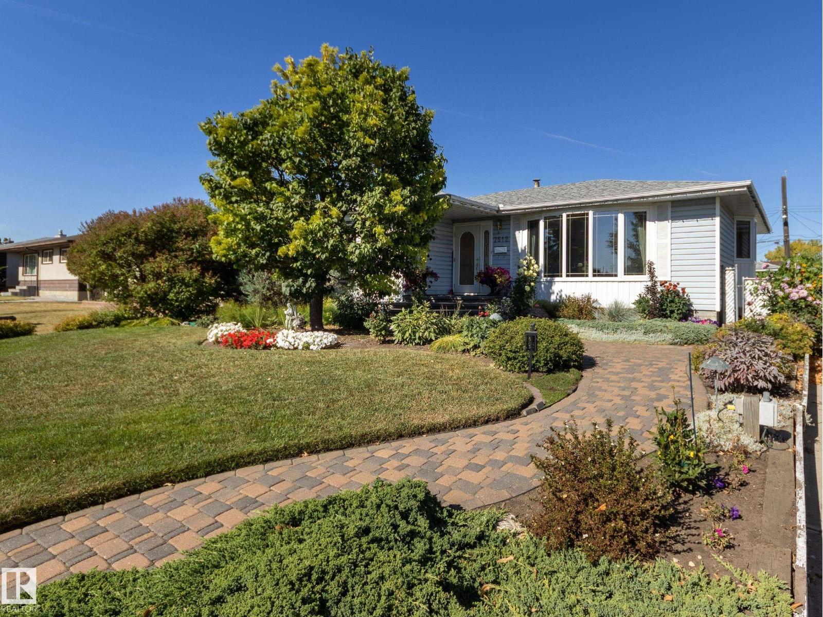 7512 129A AV NW NW, Edmonton, Alberta