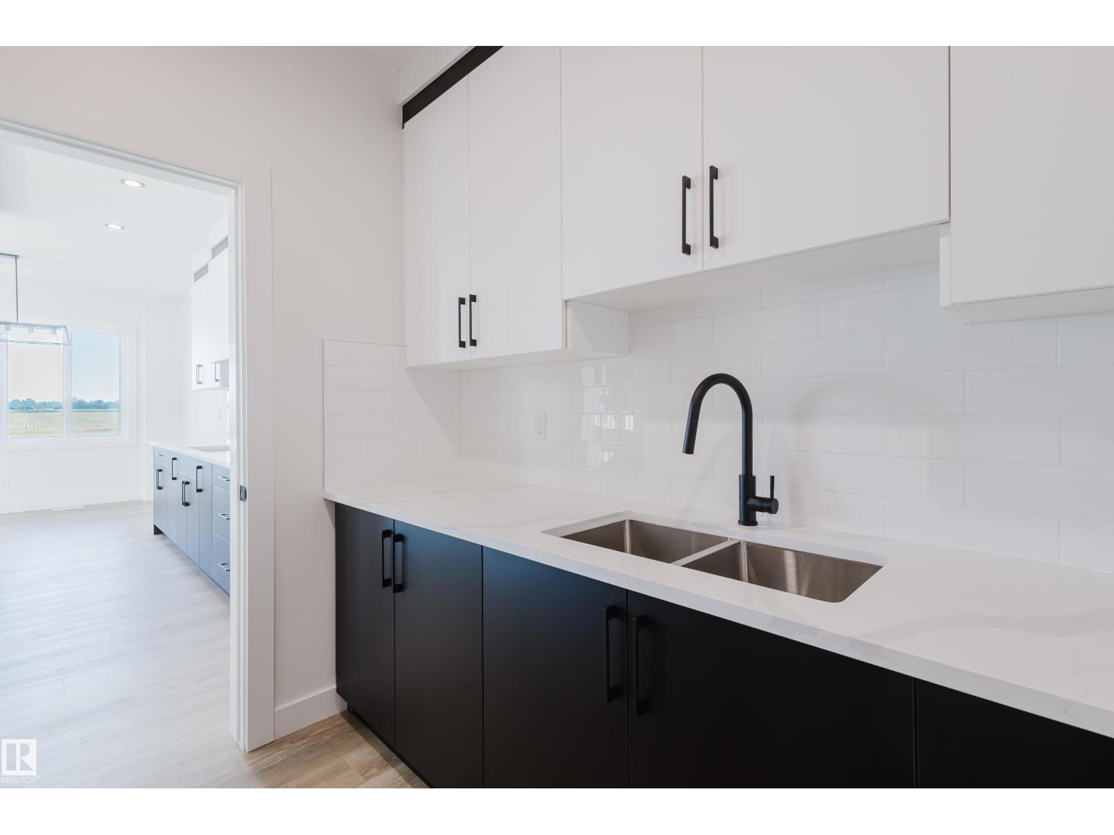 327 Bluff Cv, Leduc, Alberta  T9E 1R5 - Photo 8 - E4458268