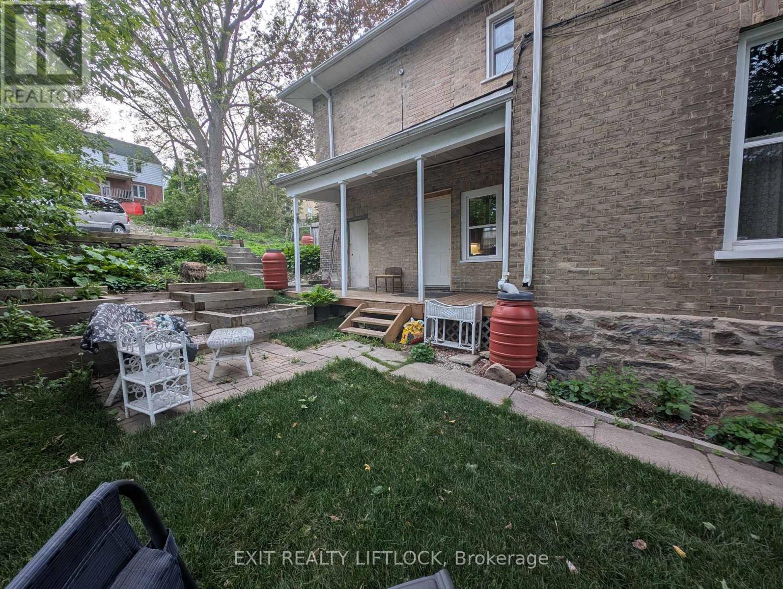 629 Aylmer Street N, Peterborough (Town Ward 3), Ontario  K9H 3X2 - Photo 11 - X12386959