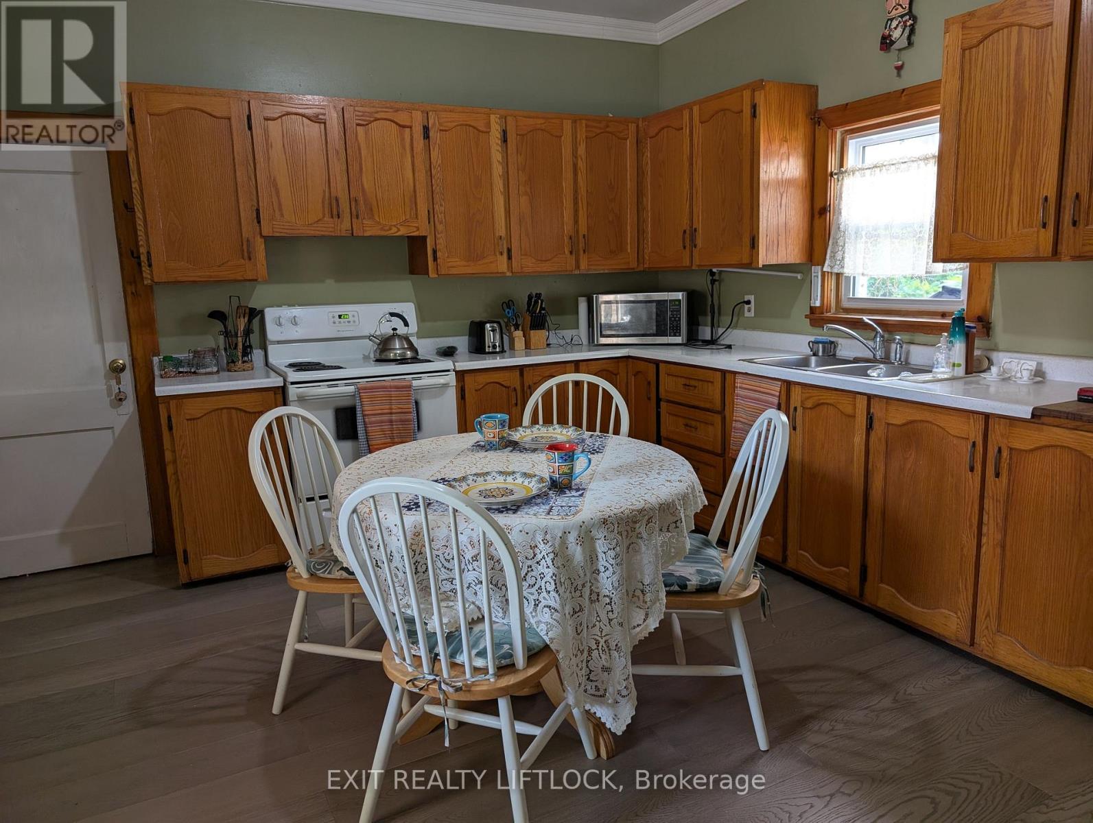 629 Aylmer Street N, Peterborough (Town Ward 3), Ontario  K9H 3X2 - Photo 16 - X12386959