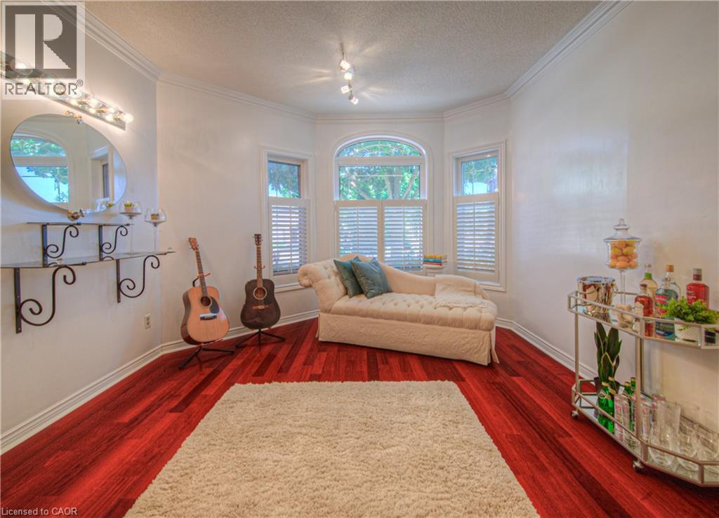 Property at 6 OSPREY Court image 5