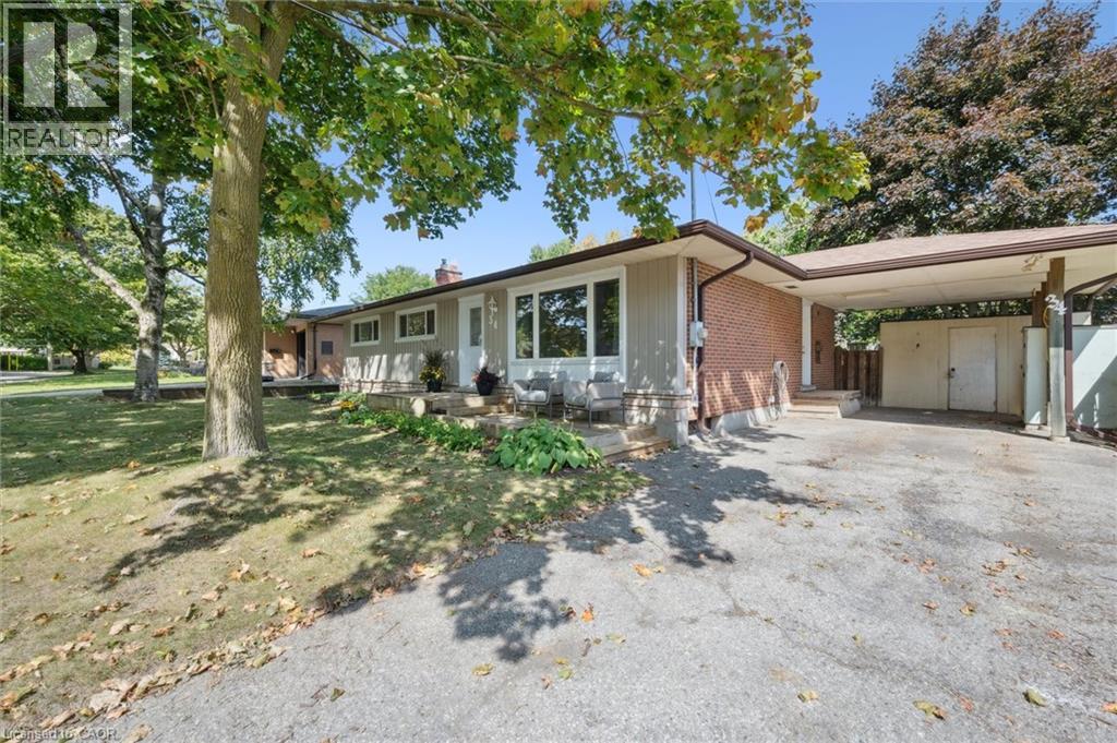34 Graystone Avenue, Kitchener, Ontario  N2M 4T1 - Photo 4 - 40770289
