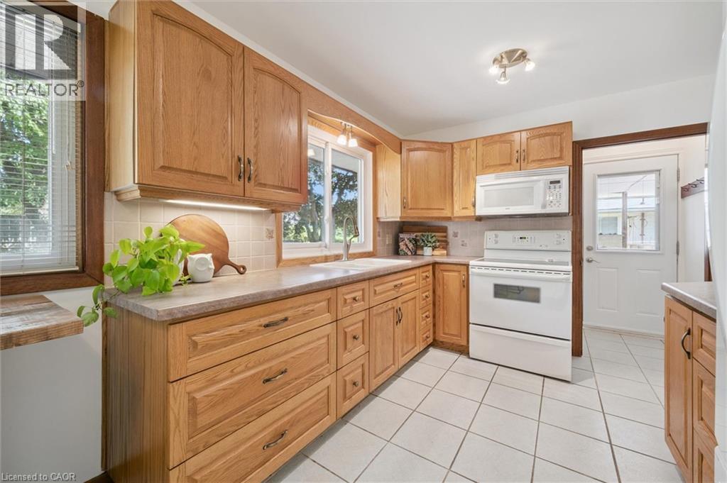 34 Graystone Avenue, Kitchener, Ontario  N2M 4T1 - Photo 9 - 40770289