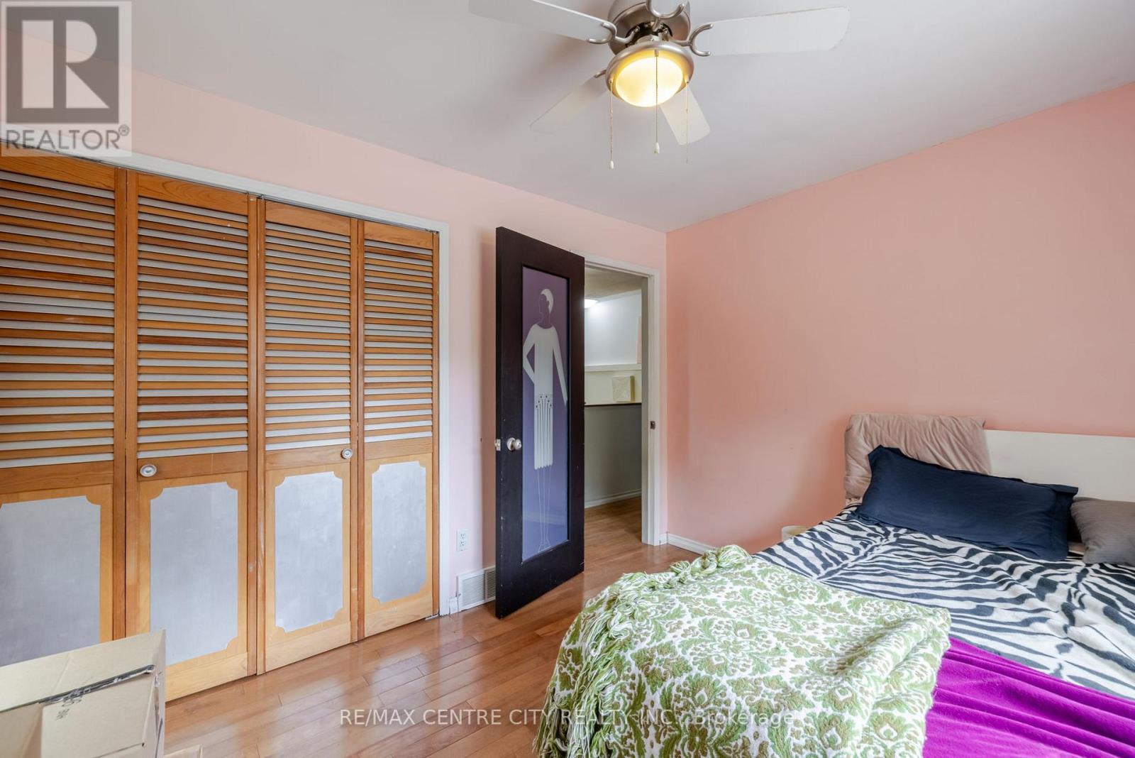 7641 Lakeshore Road, Lambton Shores, Ontario  N0N 1J0 - Photo 20 - X12130617