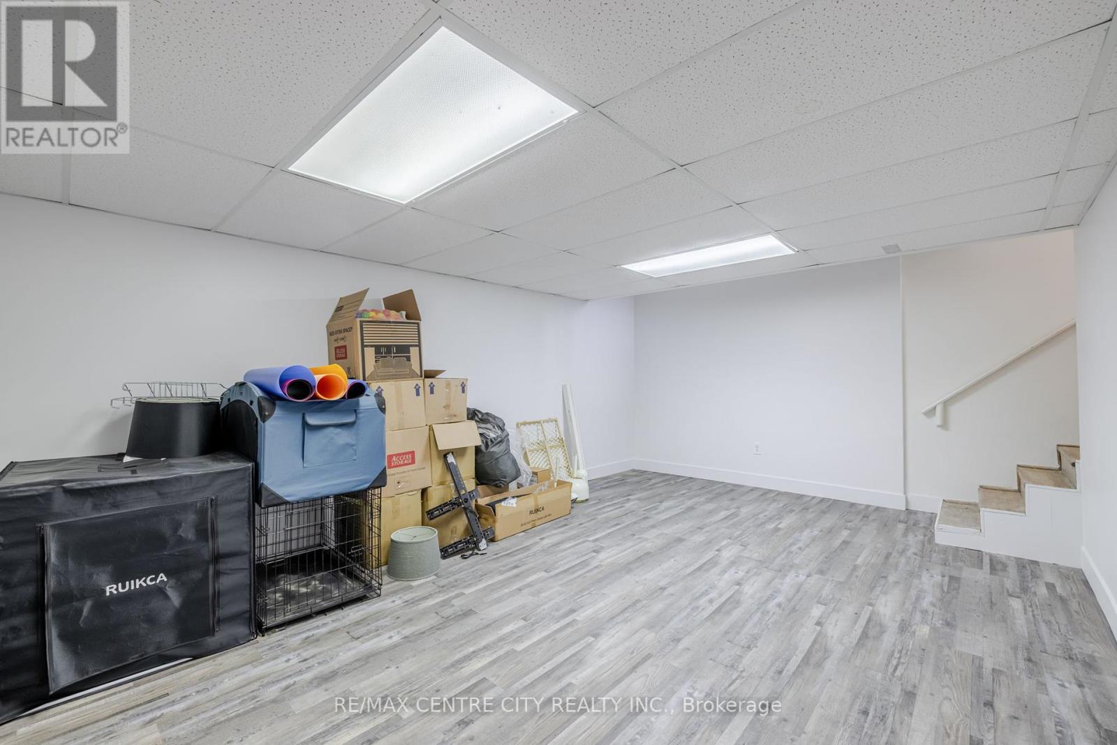 7641 Lakeshore Road, Lambton Shores, Ontario  N0N 1J0 - Photo 21 - X12130617