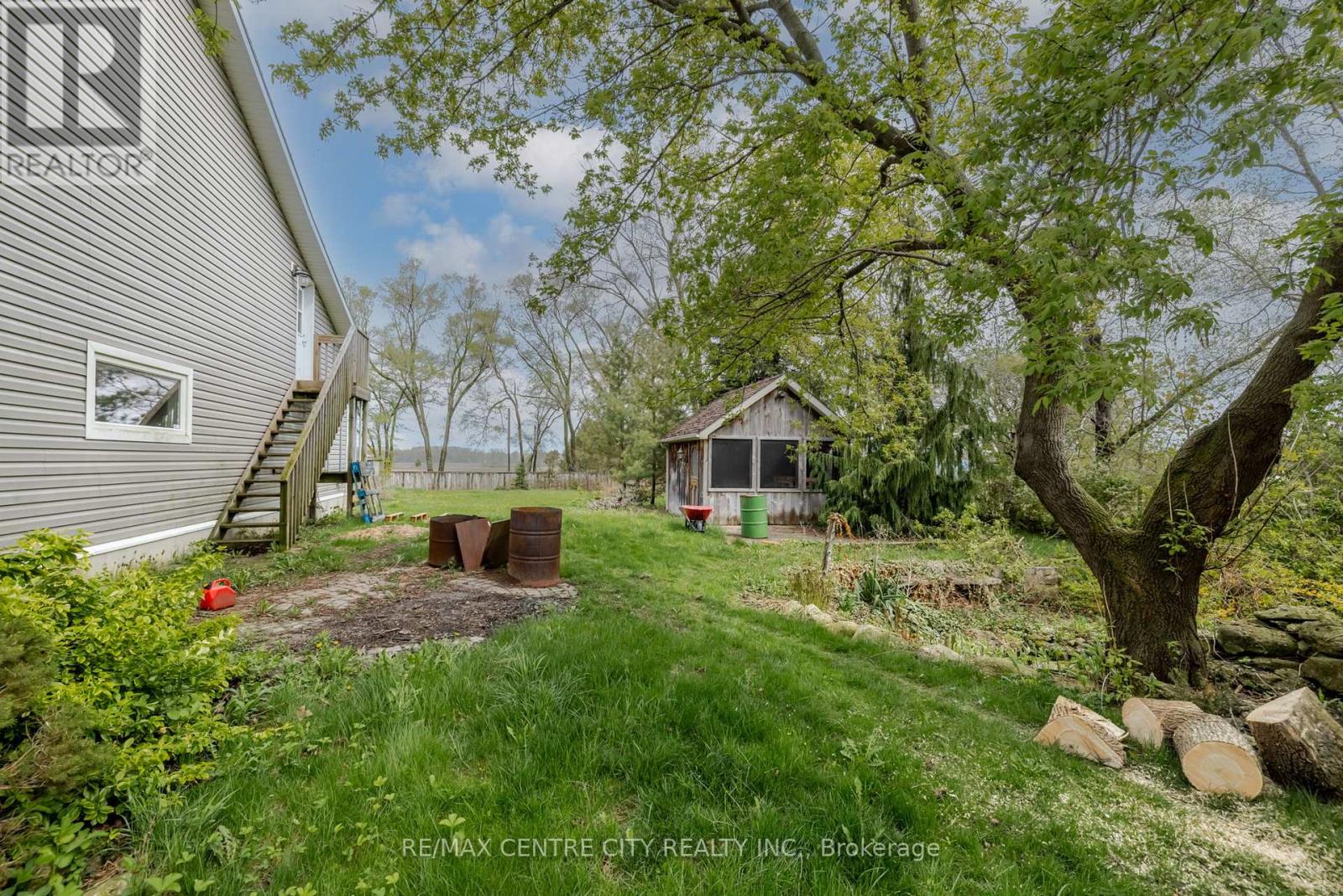 7641 Lakeshore Road, Lambton Shores, Ontario  N0N 1J0 - Photo 39 - X12130617