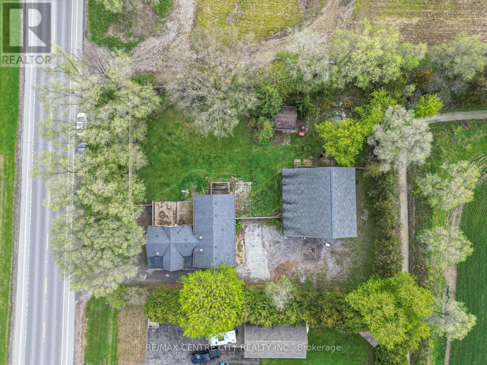 7641 Lakeshore Road, Lambton Shores, Ontario  N0N 1J0 - Photo 48 - X12130617