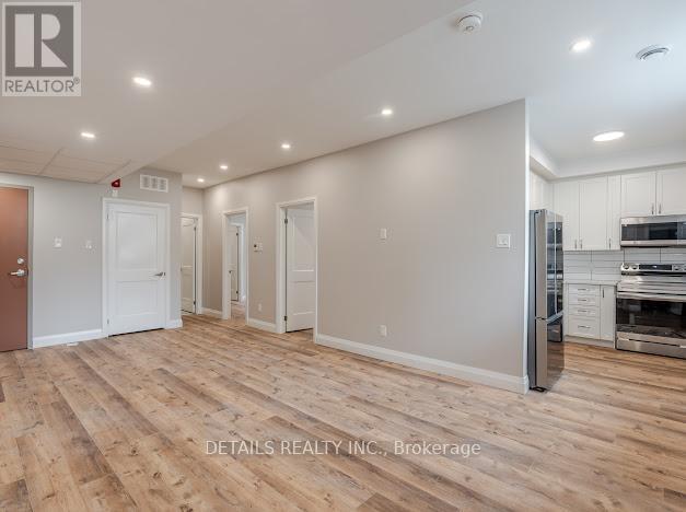 B02 - 659 Donat Street, Ottawa, Ontario  K1K 3L8 - Photo 20 - X12351815