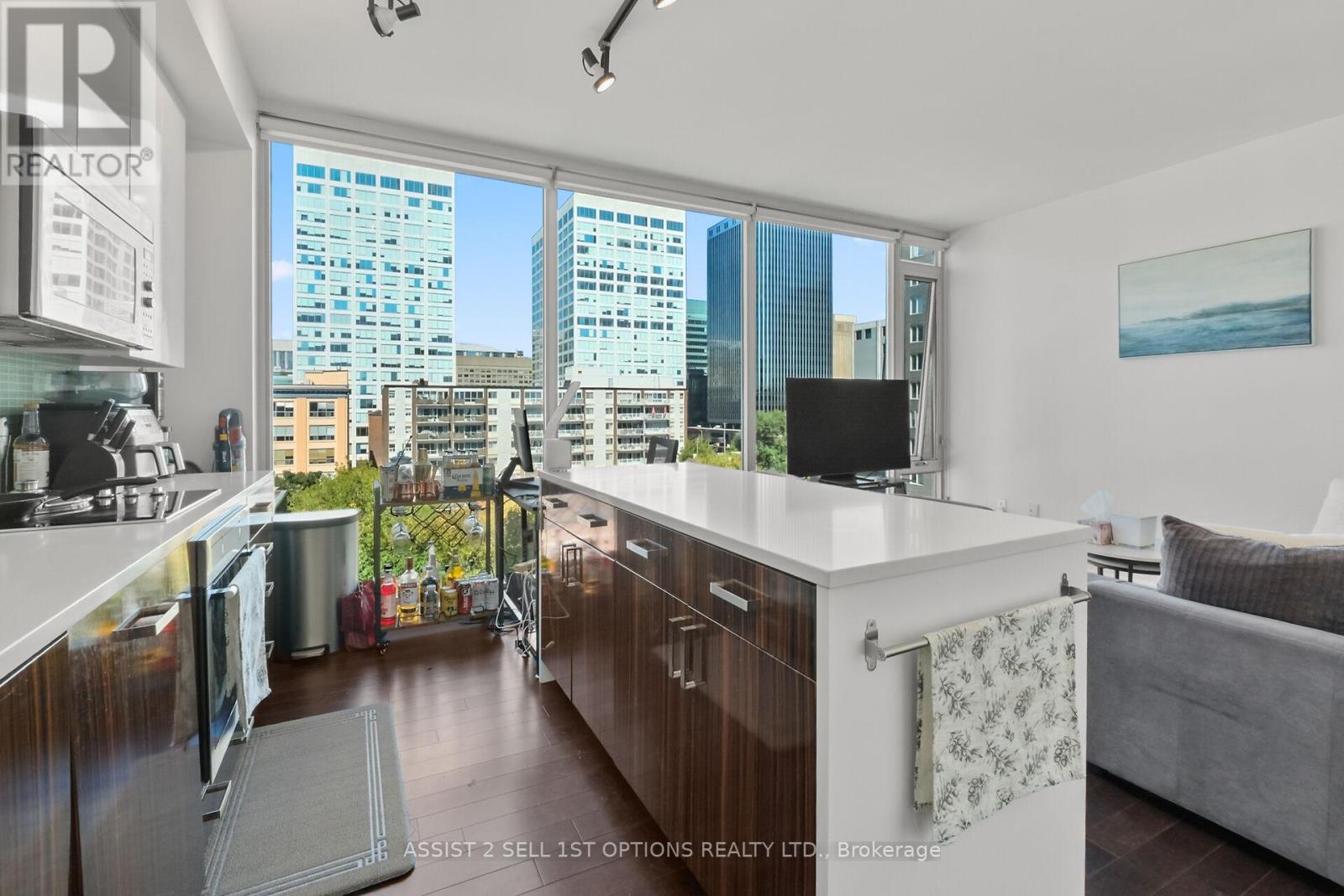 611 - 300 Lisgar Street, Ottawa, Ontario  K2P 0E2 - Photo 12 - X12408411